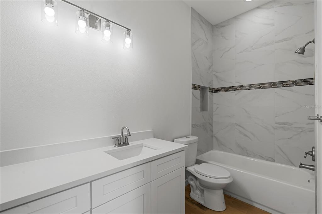 Sanford, Florida, 32771, United States, 5 Bedrooms Bedrooms, ,4 BathroomsBathrooms,Residential,For Sale,1980065