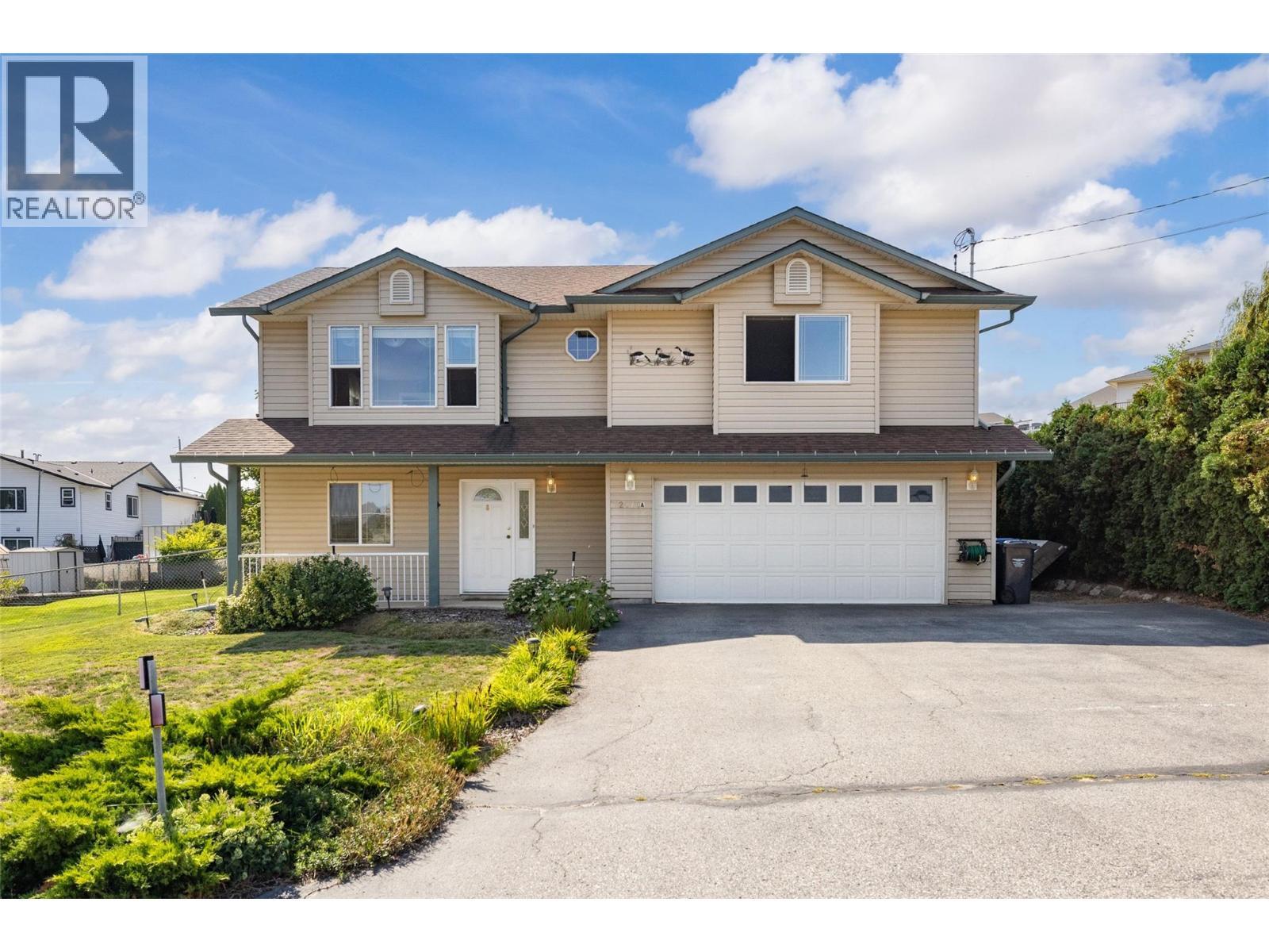 LAKE COUNTRY, British Columbia, V4V 1J1, CA, 5 Bedrooms Bedrooms, ,3 BathroomsBathrooms,Residential,For Sale,1950737