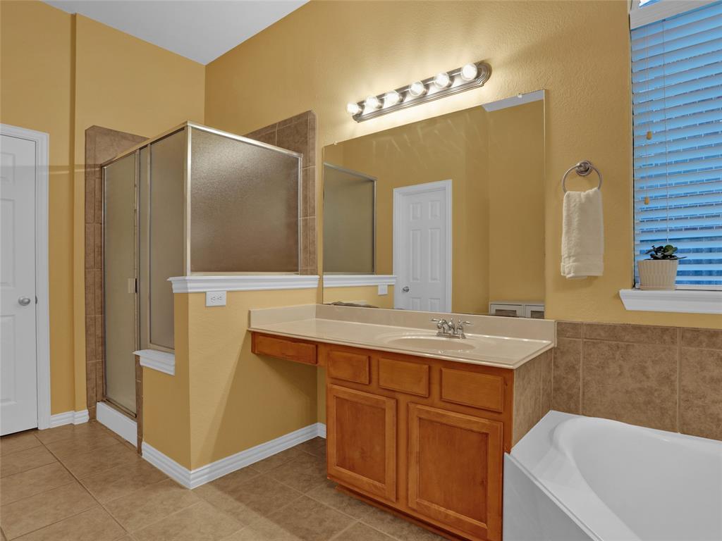 Frisco, Texas, 75035, United States, 4 Bedrooms Bedrooms, ,4 BathroomsBathrooms,Residential,For Sale,1907337