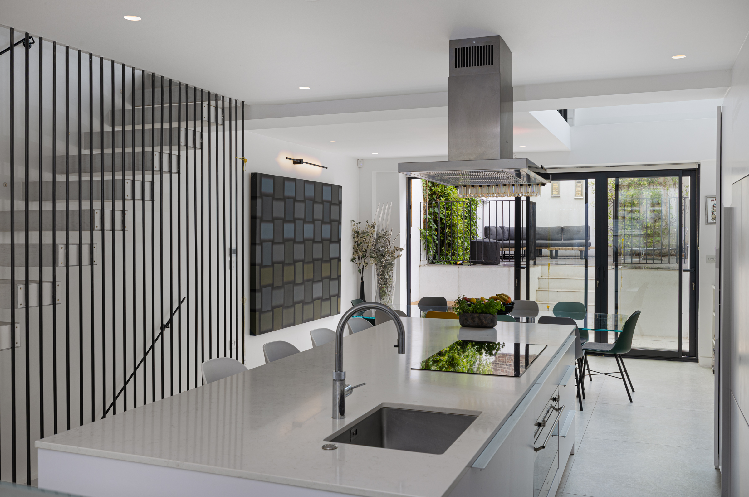  A Reimagined Fulham Townhouse with Dramatic Double-Height Interiors - 物件實景