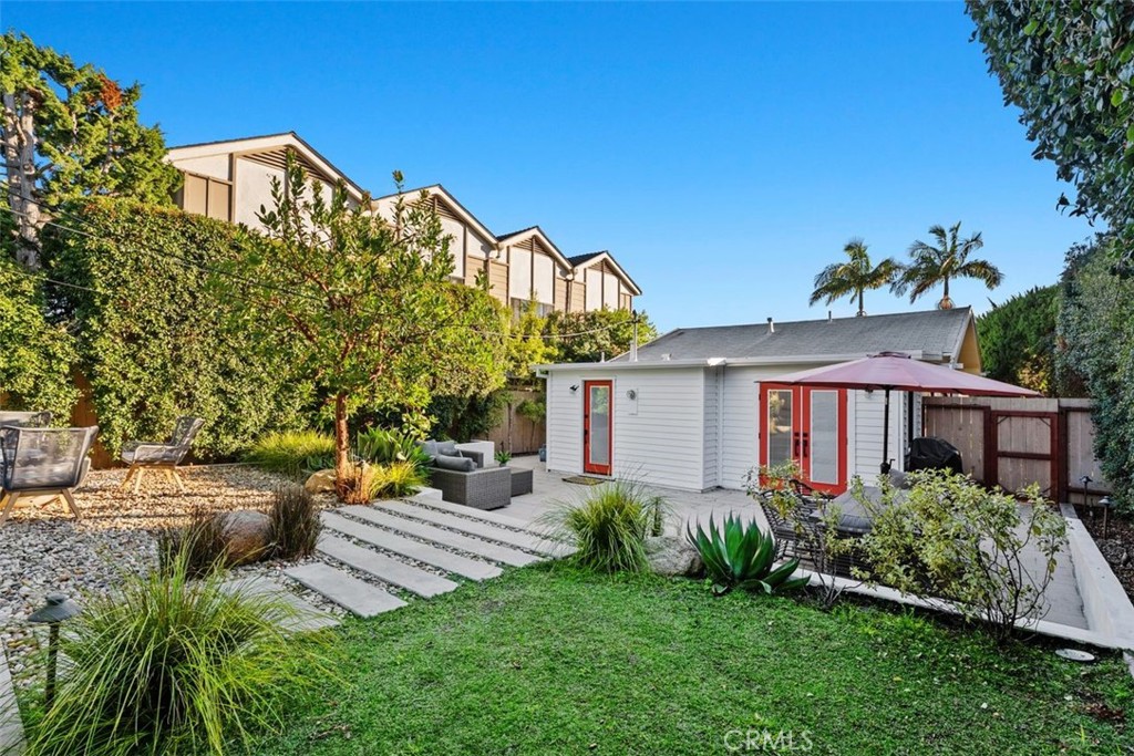 Laguna Beach, California, 92651, United States, 2 Bedrooms Bedrooms, ,1 BathroomBathrooms,Residential,For Sale,2000928