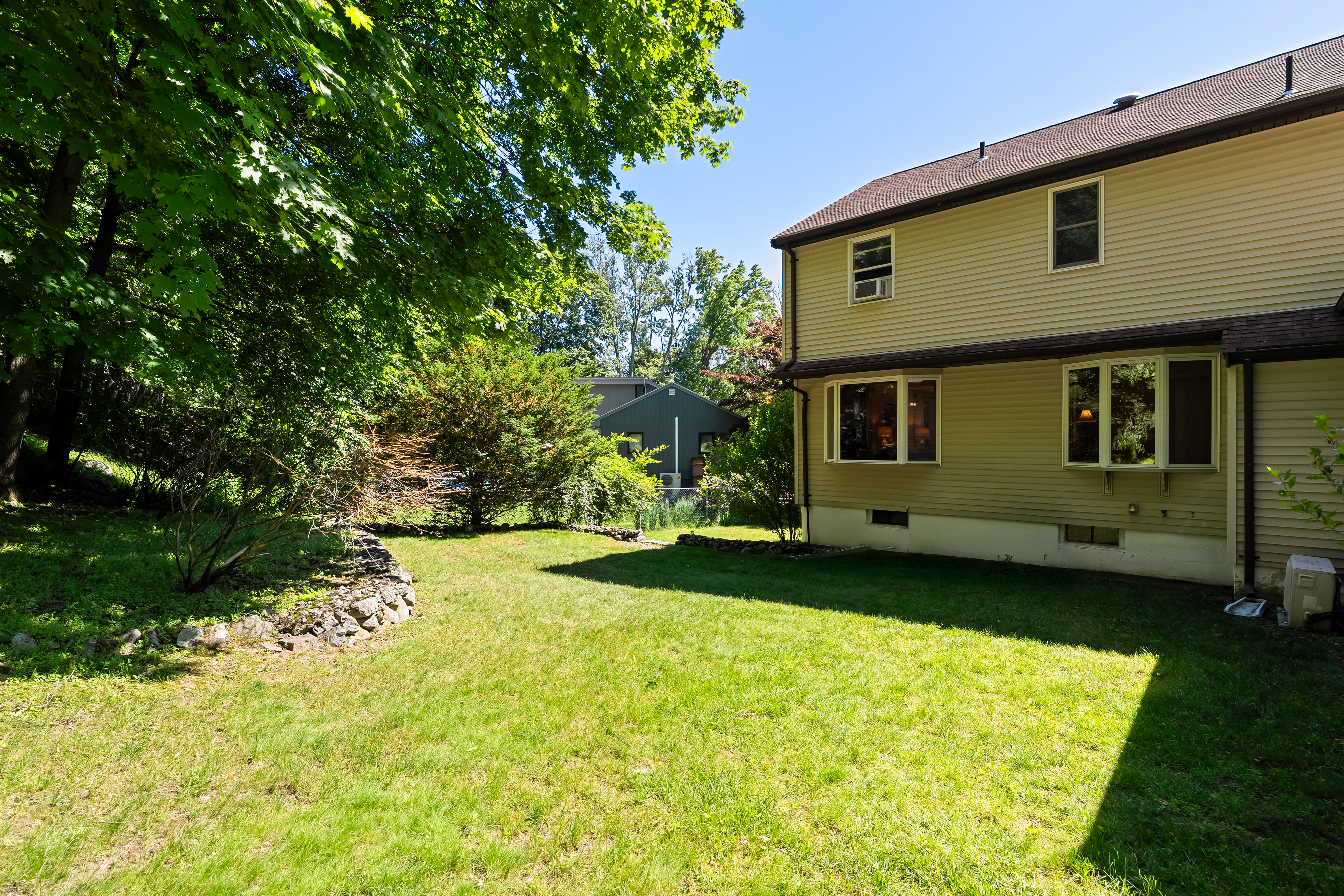  26 Lawrence Lane, Arlington, MA, 02474 - 物件實景