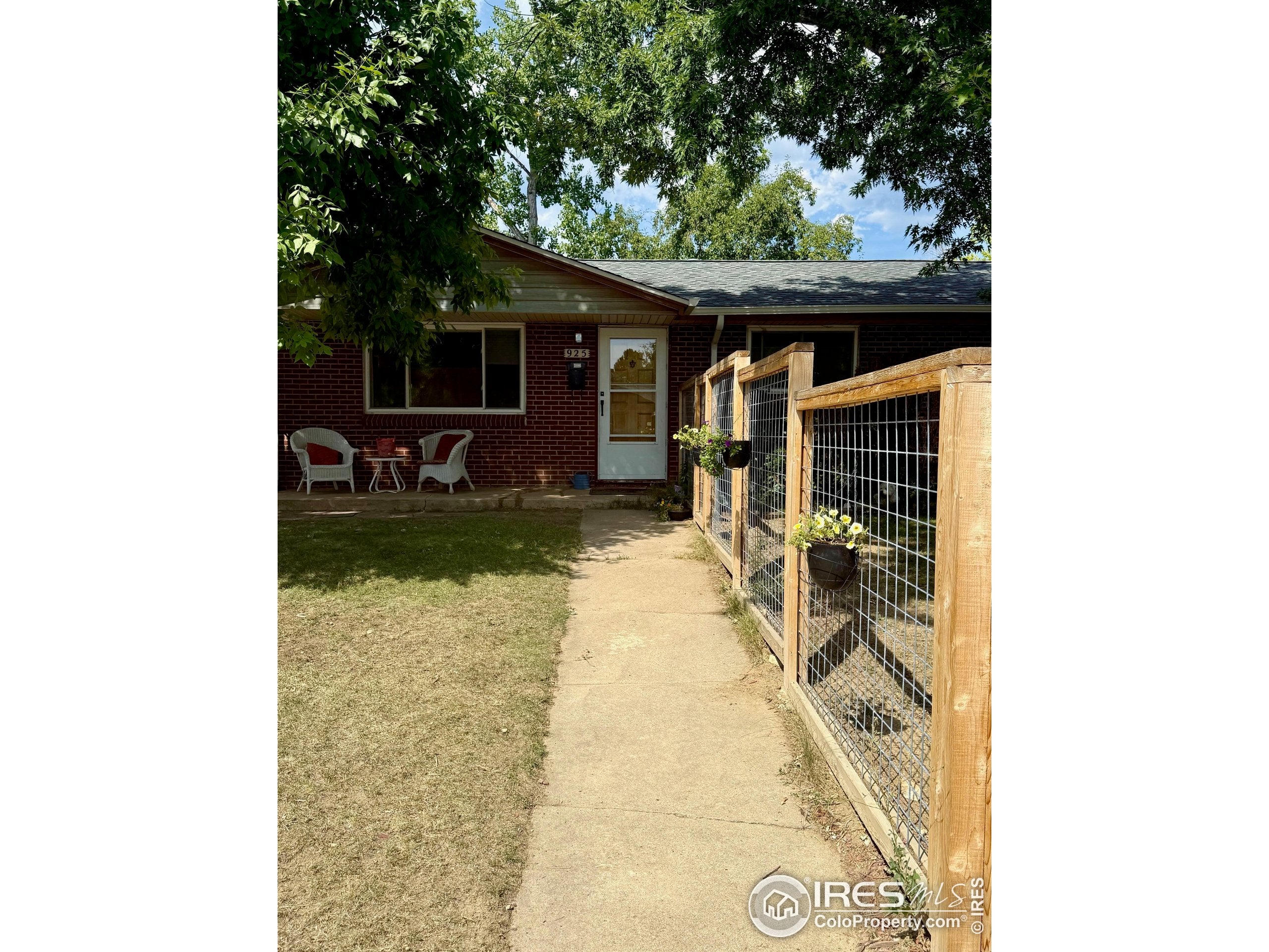 Boulder, Colorado, 80303, United States, 3 Bedrooms Bedrooms, ,2 BathroomsBathrooms,Residential,For Sale,1953346