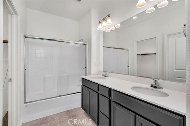 Los Banos, California, 93635, United States, 4 Bedrooms Bedrooms, ,3 BathroomsBathrooms,Residential,For Sale,1982333