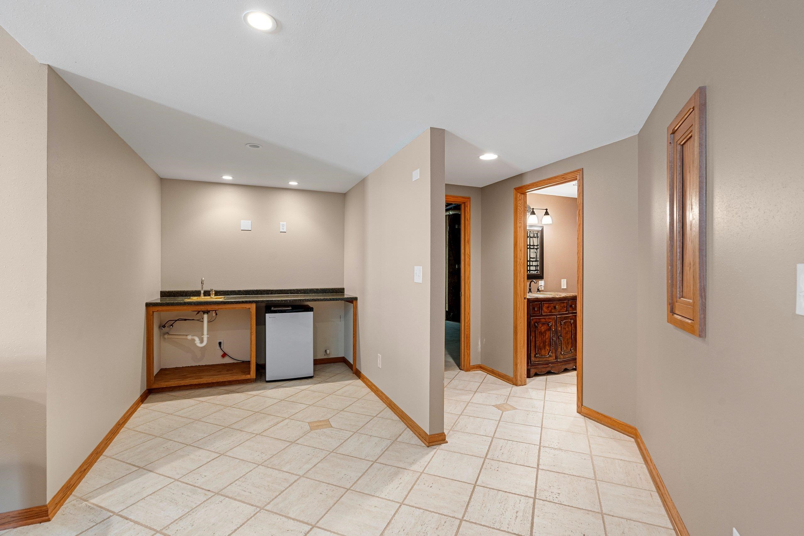 CHILTON, Wisconsin, 53014, United States, 5 Bedrooms Bedrooms, ,6 BathroomsBathrooms,Residential,For Sale,1927210