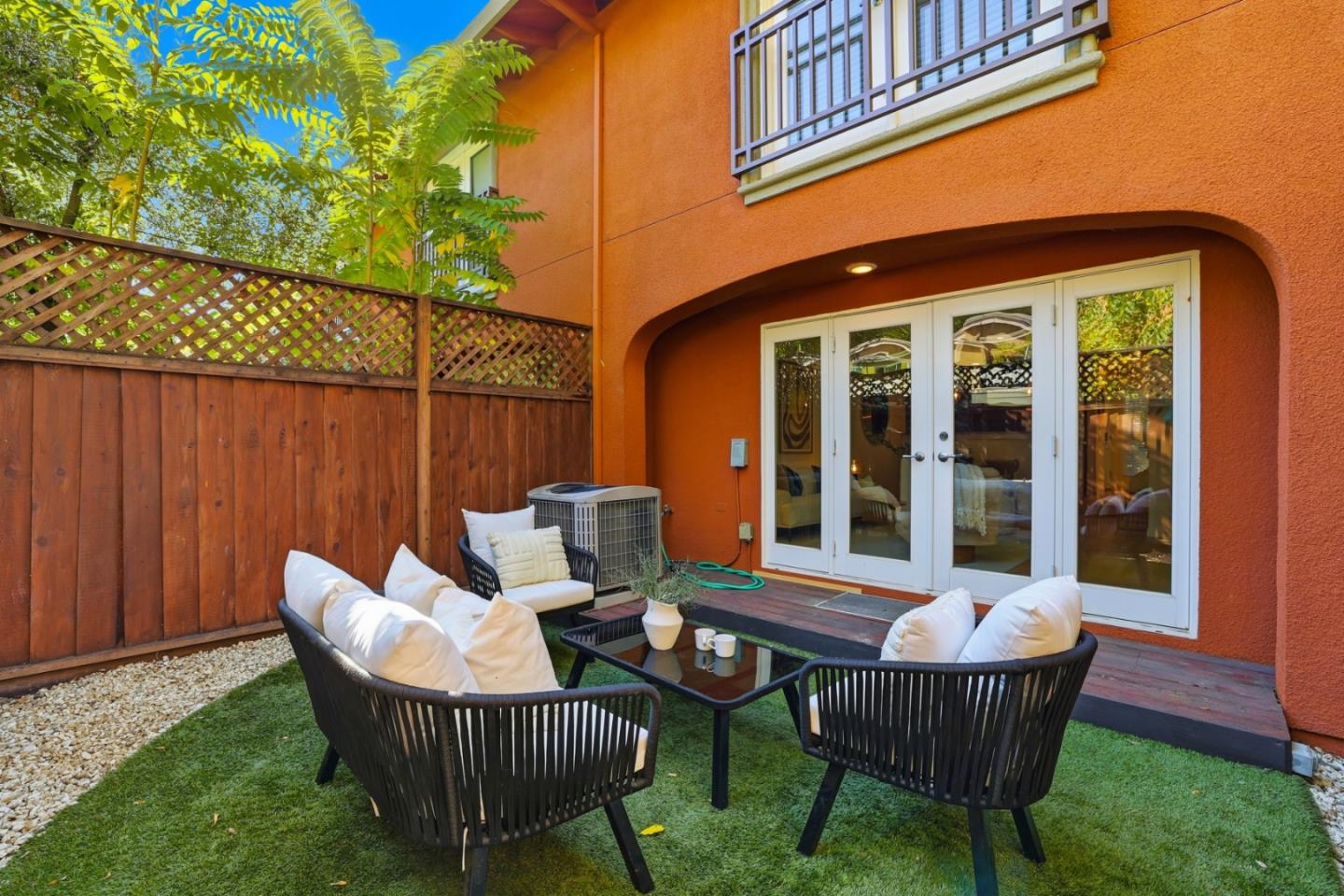 Santa Clara, California, 95050, United States, 2 Bedrooms Bedrooms, ,3 BathroomsBathrooms,Residential,For Sale,1989026