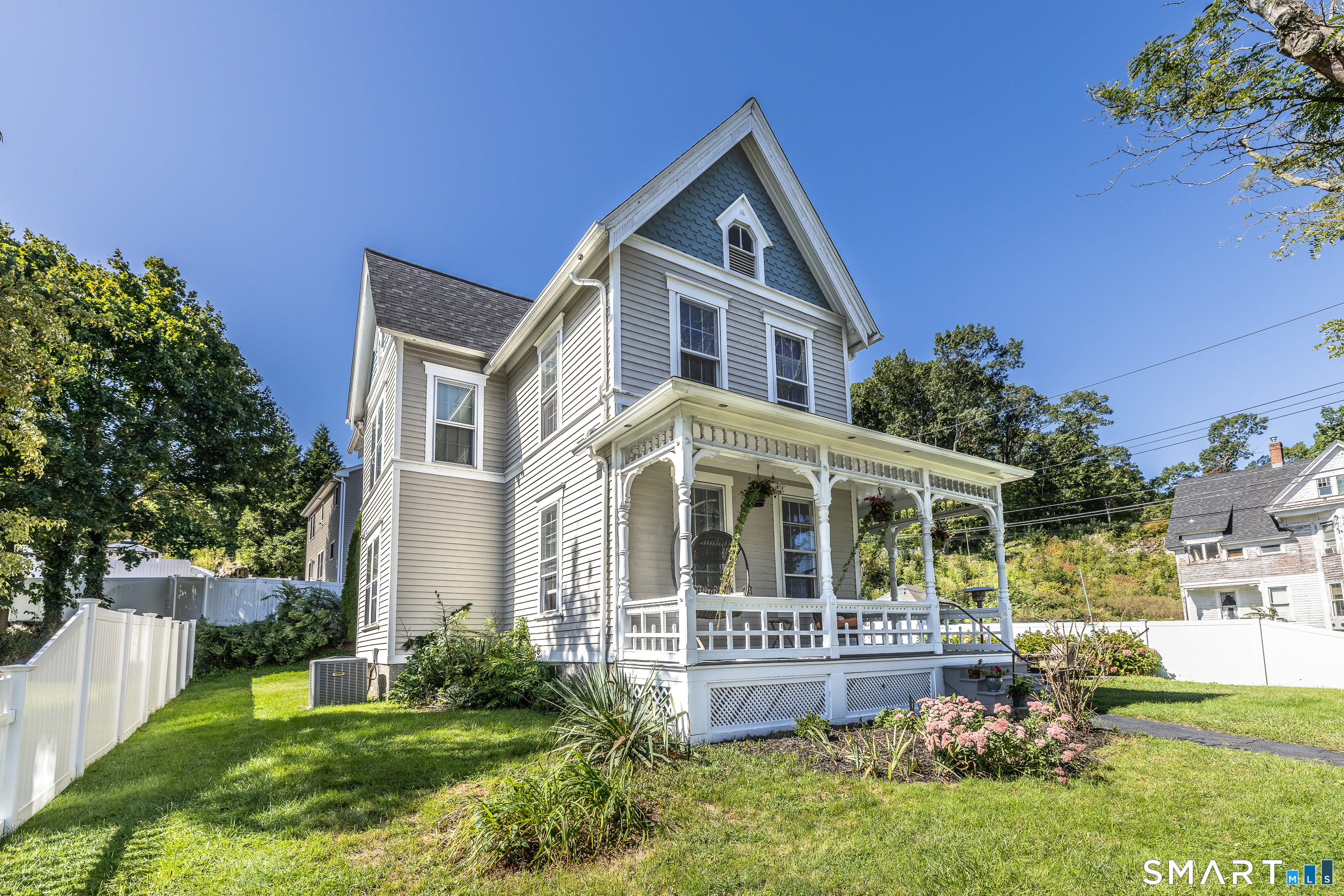 Howe Ave, Shelton, CT 06484 #1