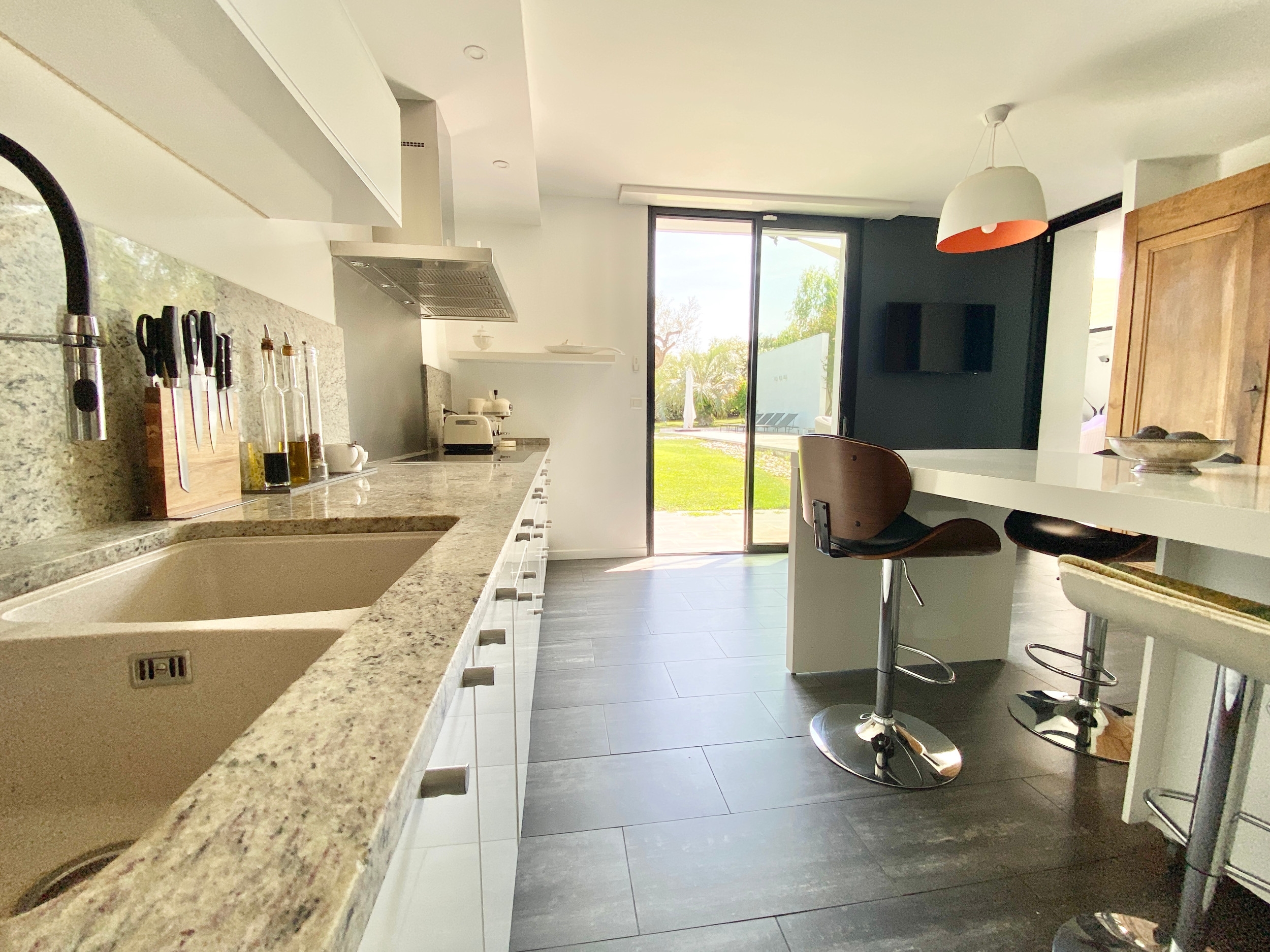  Contemporary villa, sought-after neighbourhood near the sea, with swimming pool - 物件實景