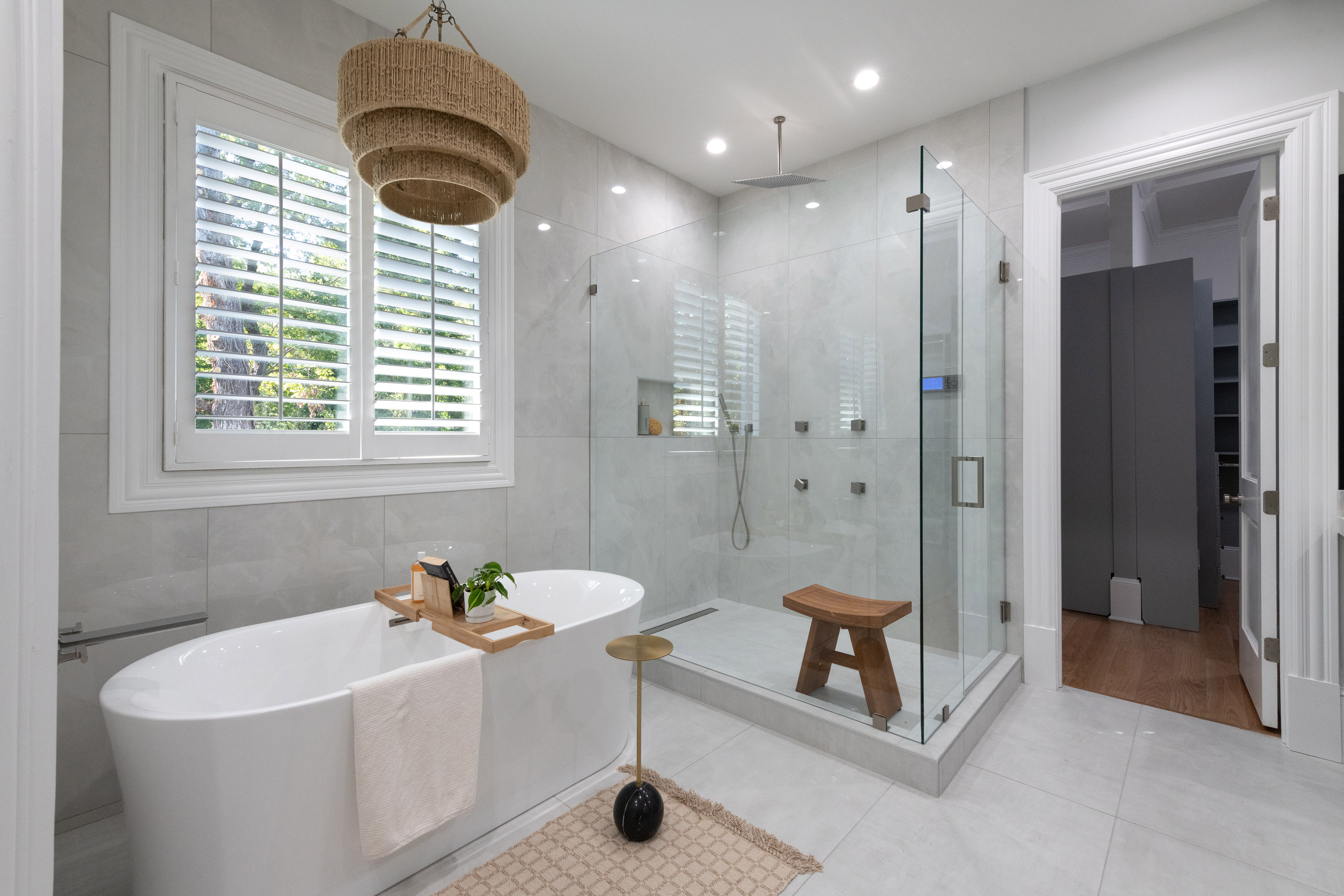  Exceptional Estate Combines Modern Luxury and Timeless Elegance - 物件實景