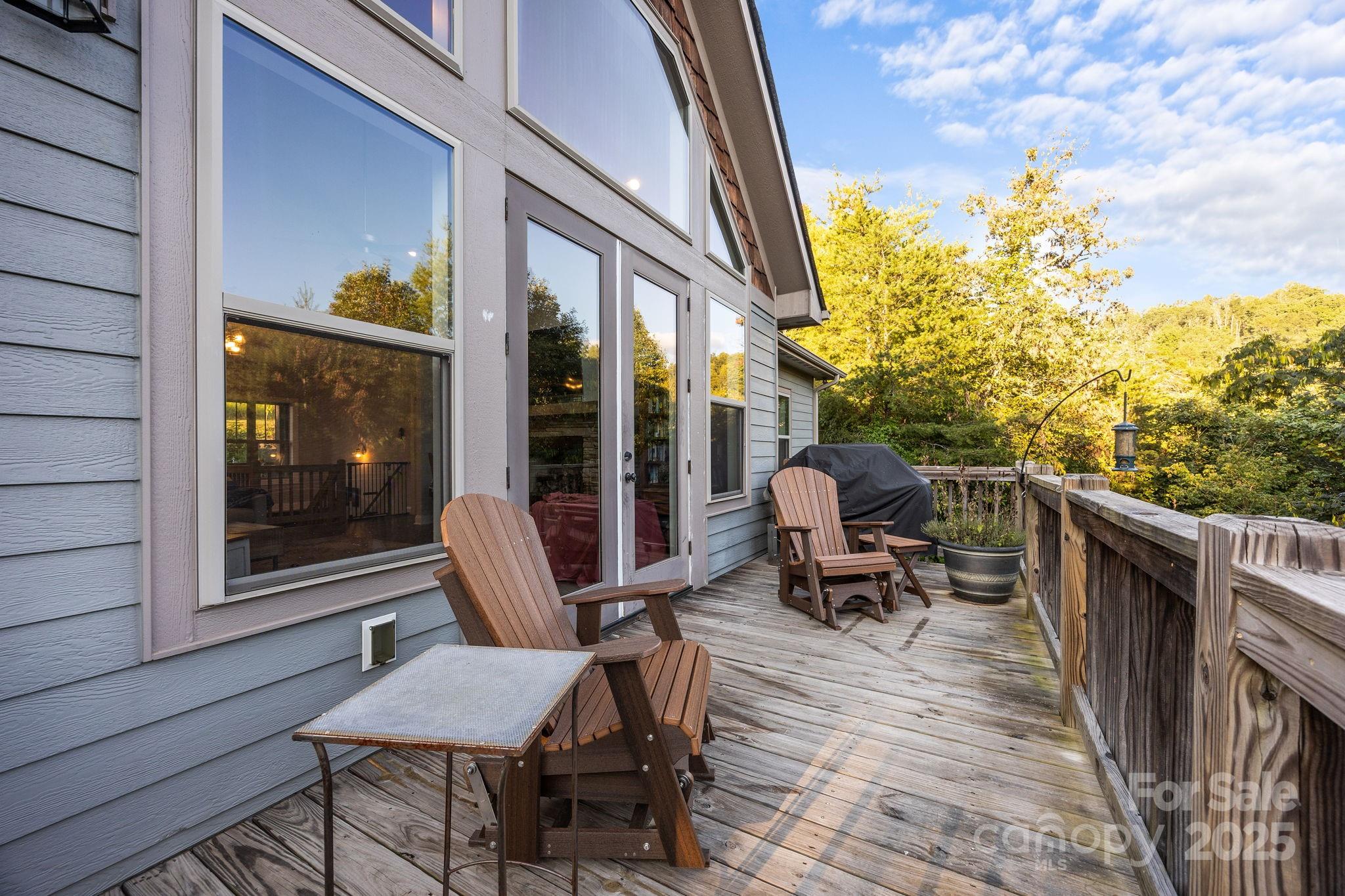 Weaverville, North Carolina, 28787, United States, 4 Bedrooms Bedrooms, ,4 BathroomsBathrooms,Residential,For Sale,1947995