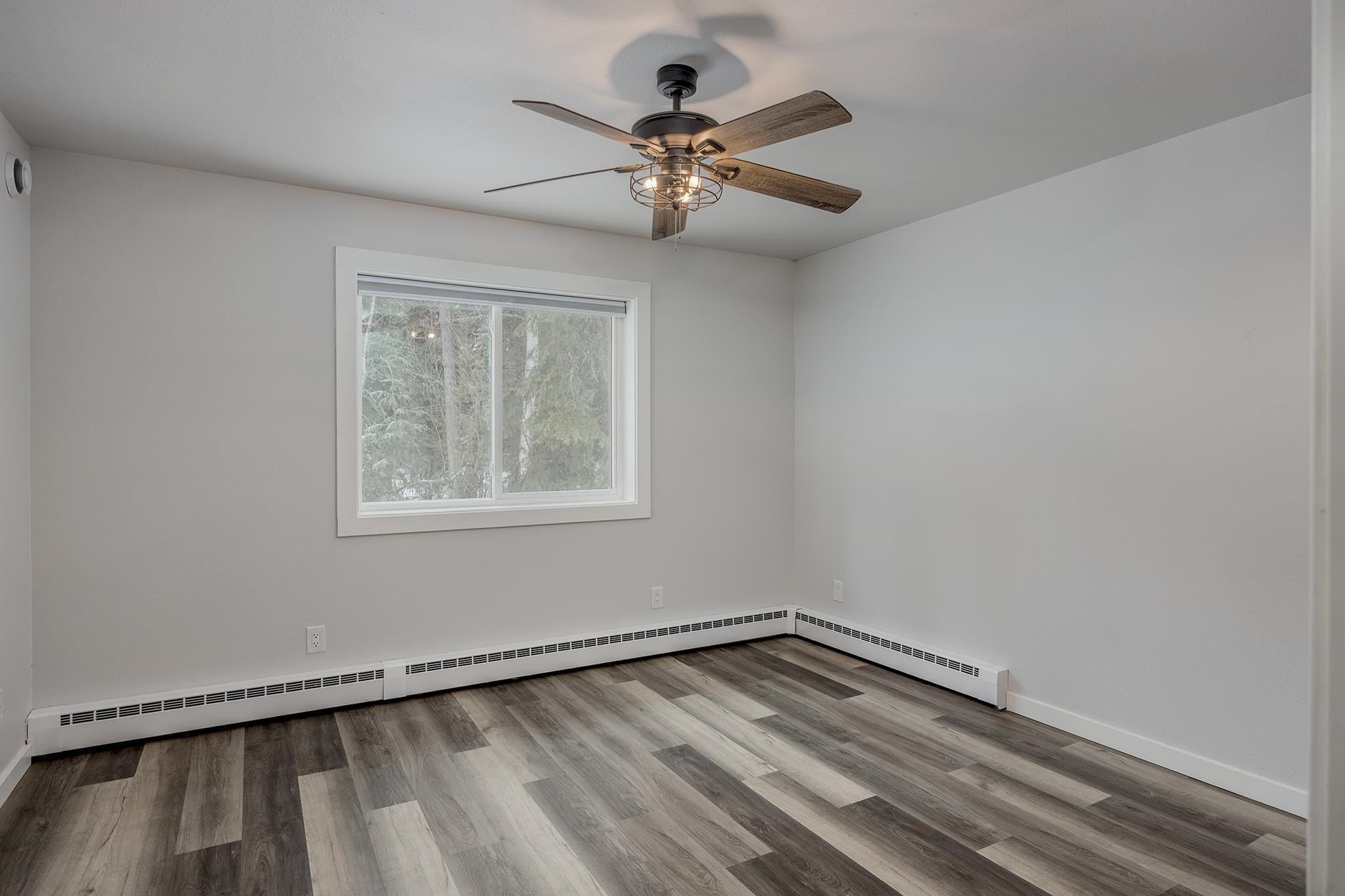 North Pole, Alaska, 99705, United States, 3 Bedrooms Bedrooms, ,3 BathroomsBathrooms,Residential,For Sale,2040156