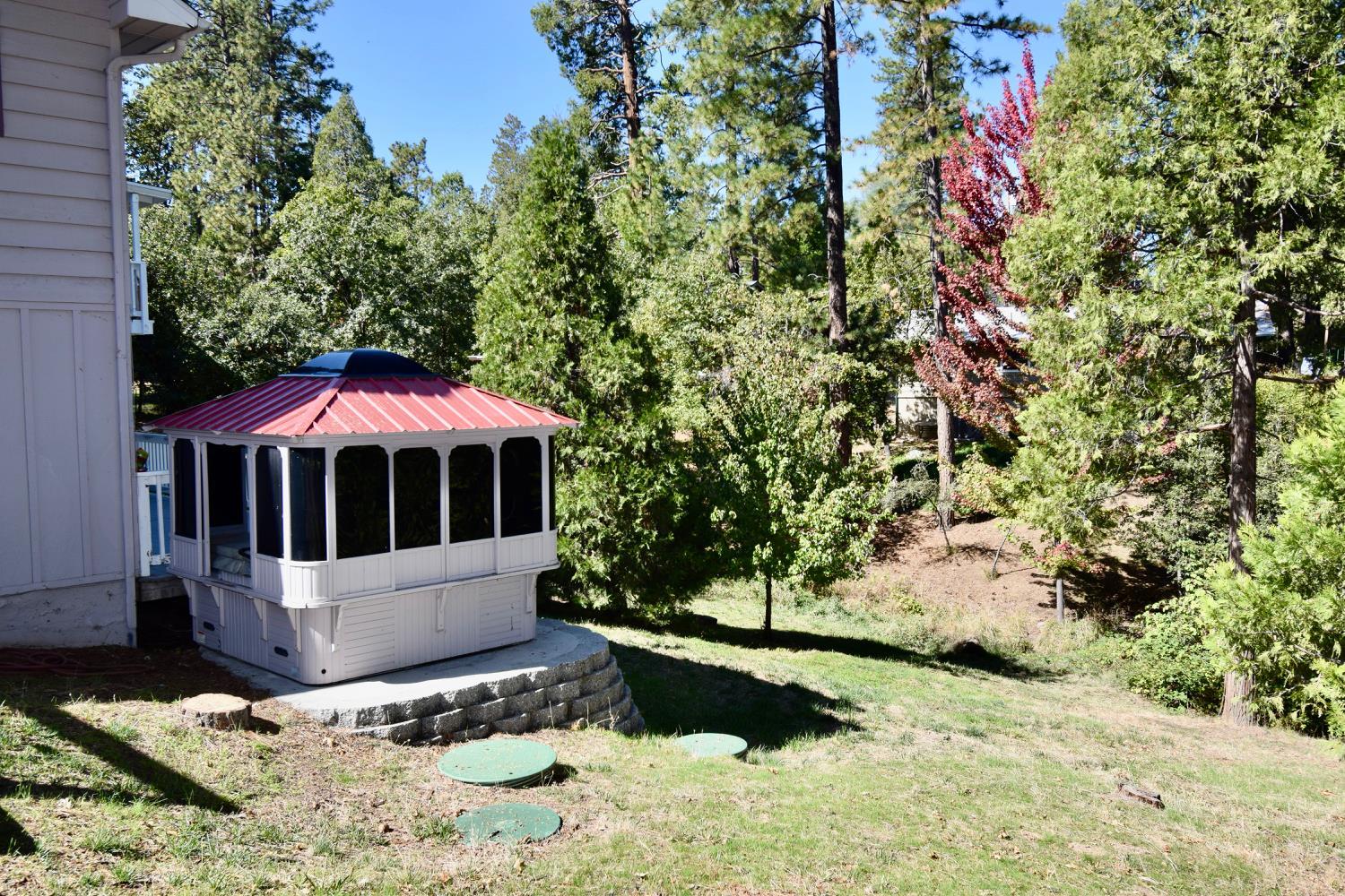 Oakhurst, California, 93644, United States, 4 Bedrooms Bedrooms, ,3 BathroomsBathrooms,Residential,For Sale,1984203