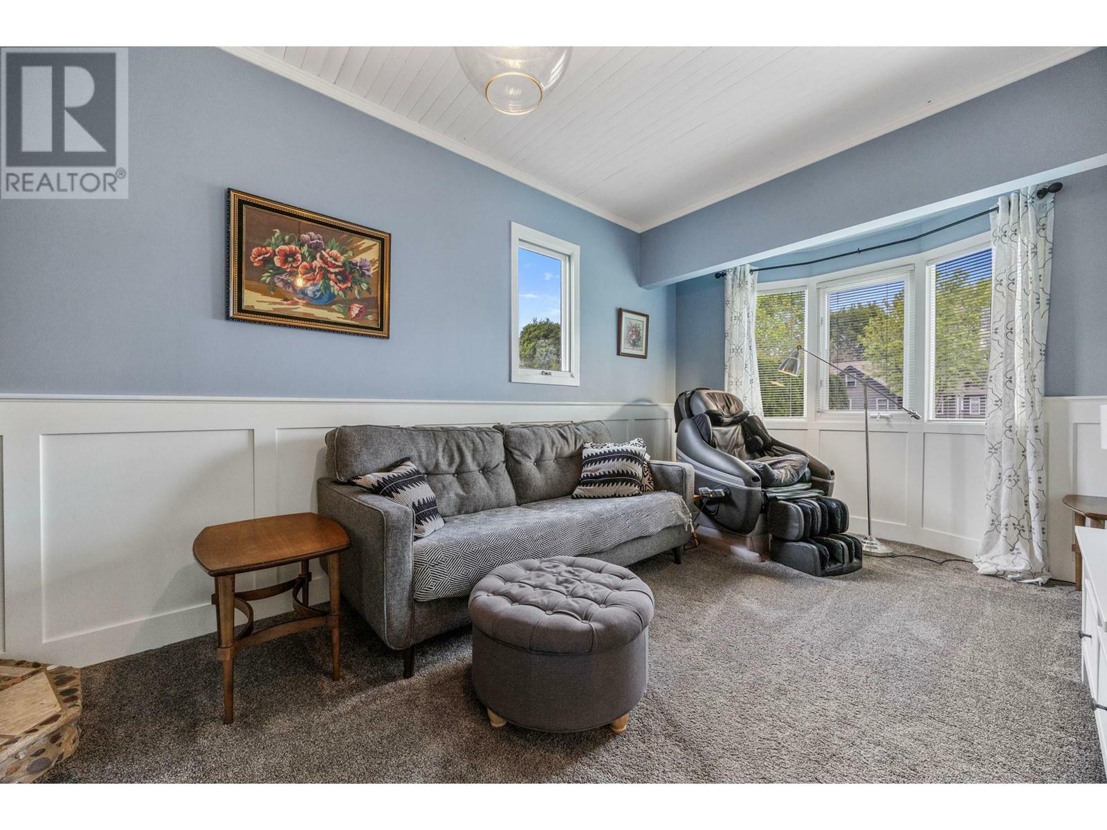 KELOWNA, British Columbia, V1Y 6A2, CA, 4 Bedrooms Bedrooms, ,3 BathroomsBathrooms,Residential,For Sale,1838696