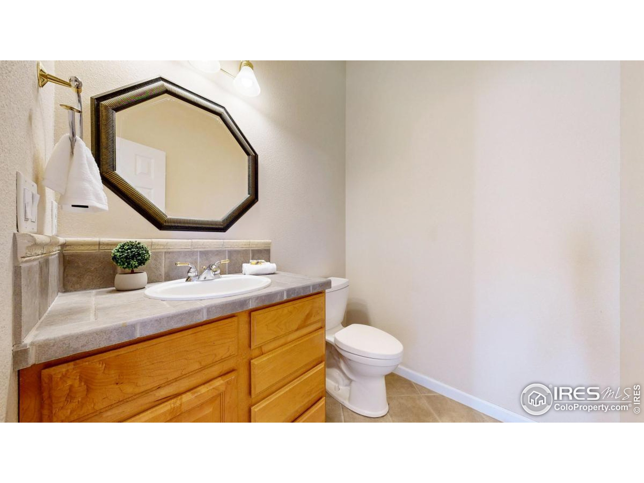 Fort Collins, Colorado, 80525, United States, 5 Bedrooms Bedrooms, ,4 BathroomsBathrooms,Residential,For Sale,1989602