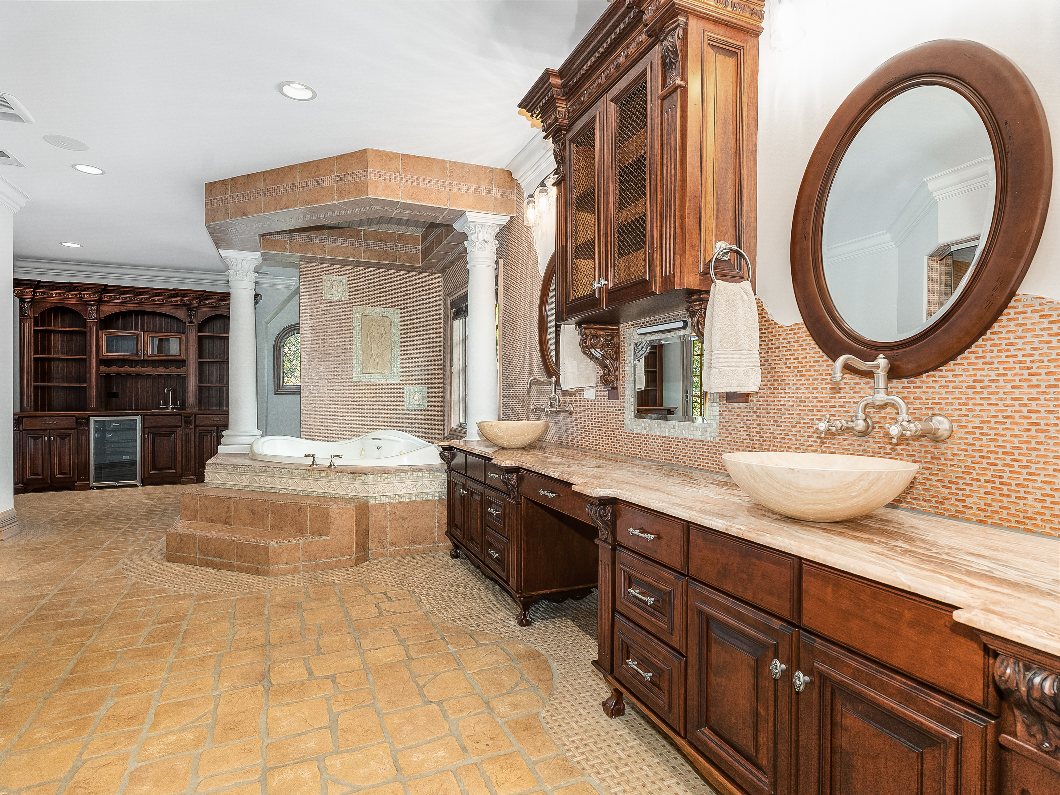  Experience Exceptional Luxury Living in Naperville