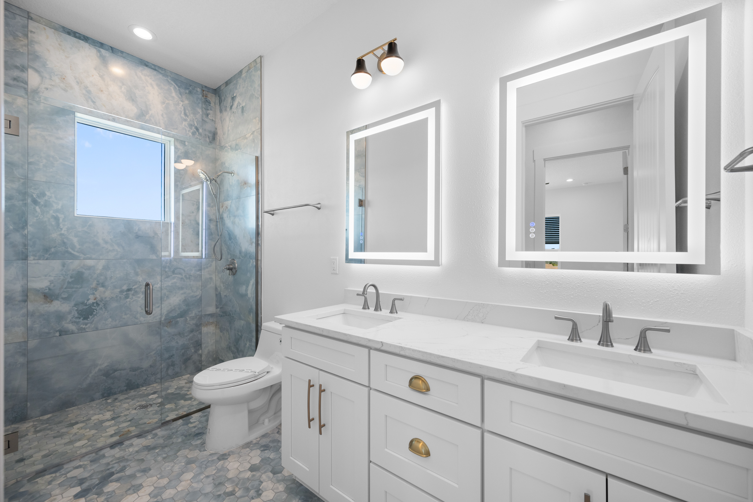 Treasure Island, Florida, 33706, United States, 6 Bedrooms Bedrooms, ,6 BathroomsBathrooms,Residential,For Sale,2032773