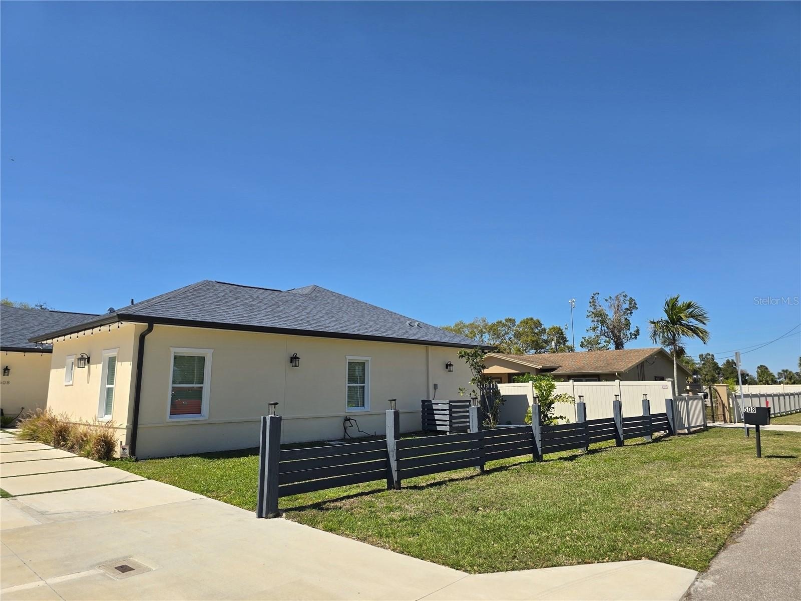 CLEARWATER, Florida, 33765, United States, 5 Bedrooms Bedrooms, ,3 BathroomsBathrooms,Residential,For Sale,2006178