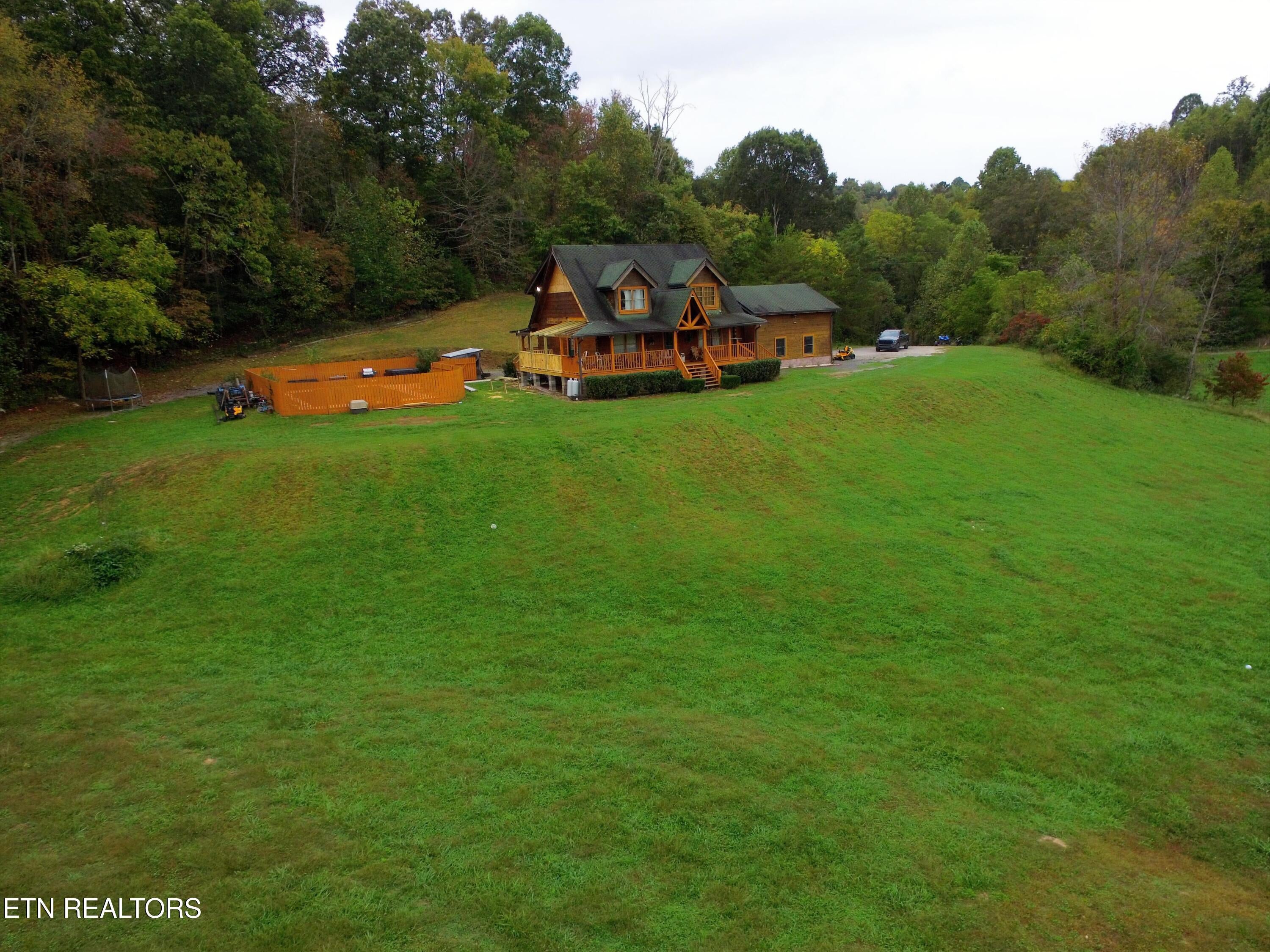 New Tazewell, Tennessee, 37825, United States, 3 Bedrooms Bedrooms, ,3 BathroomsBathrooms,Residential,For Sale,1961424