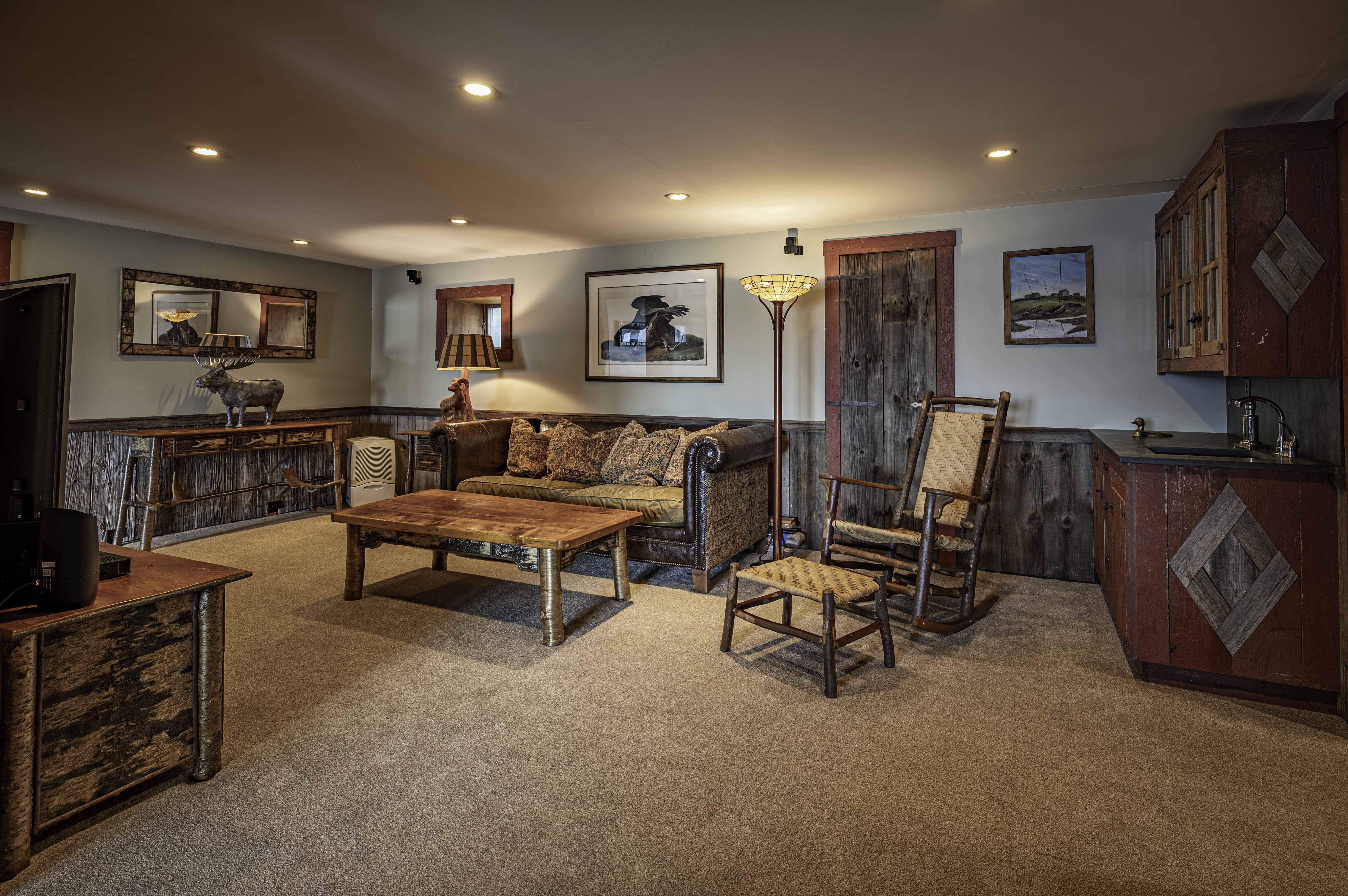  A Classic Adirondack Log Home on Pristine First Lake Frontage - 物件實景