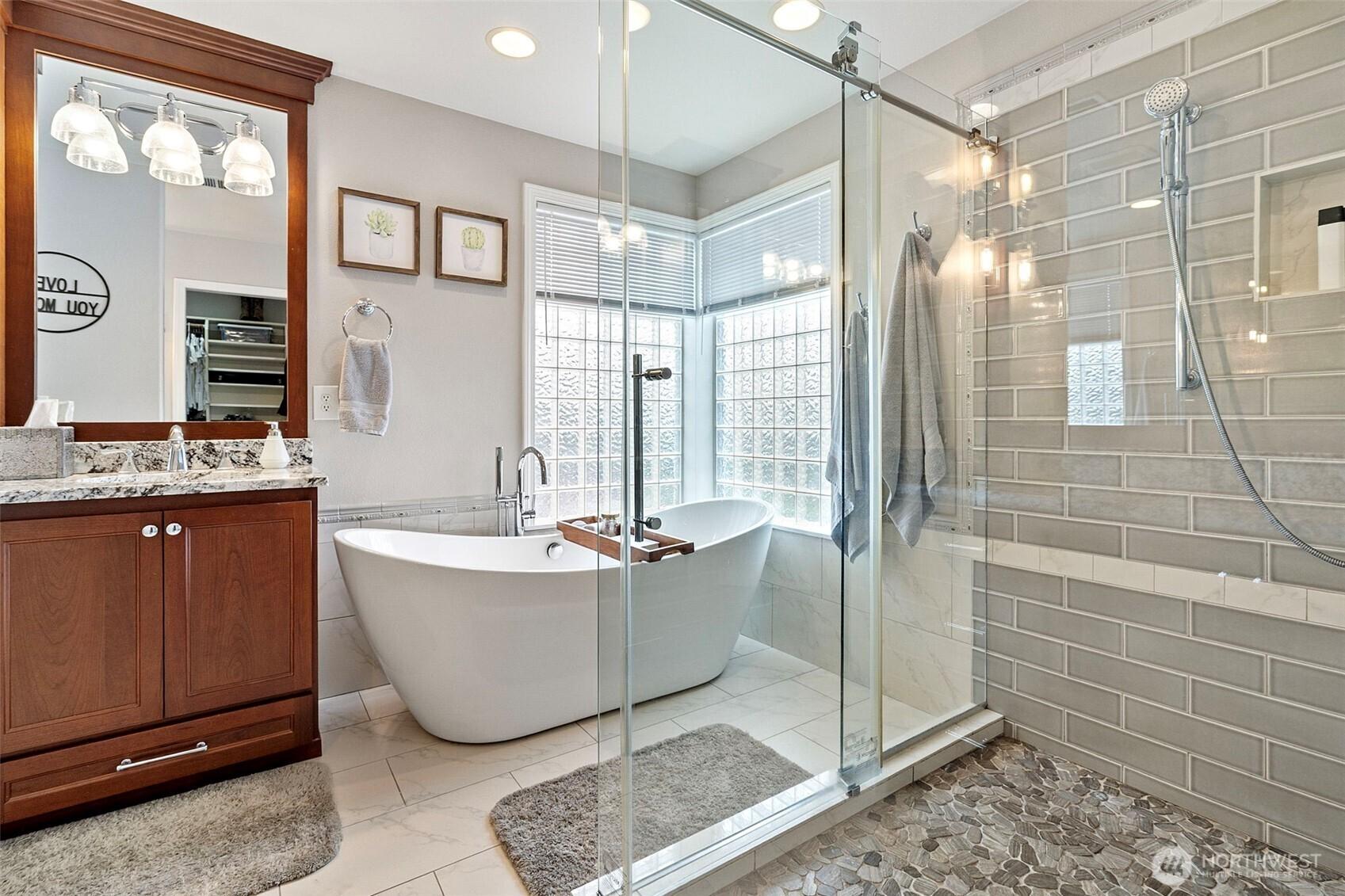 AUBURN, Washington, 98002, United States, 4 Bedrooms Bedrooms, ,3 BathroomsBathrooms,Residential,For Sale,1875288