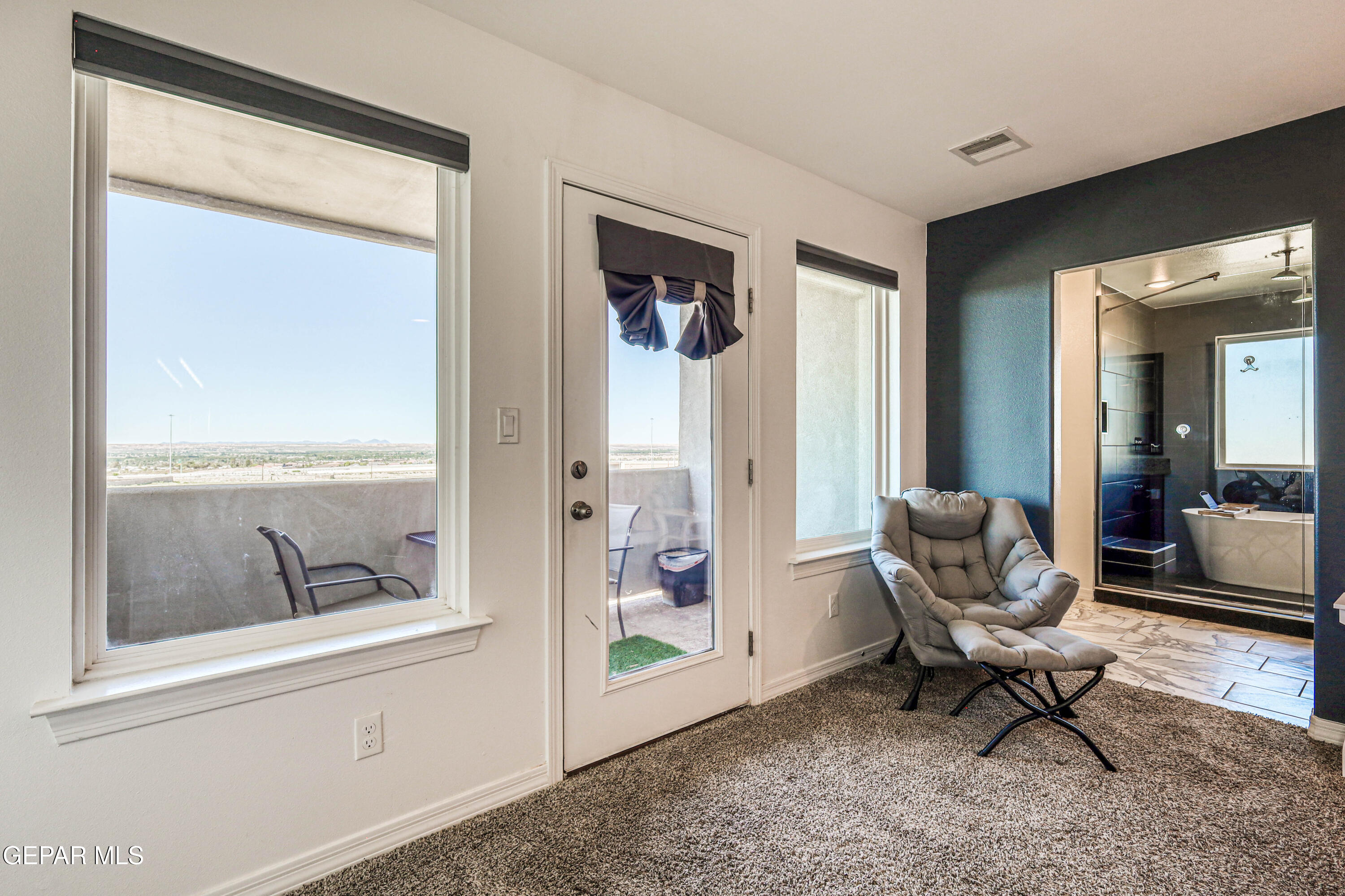 El Paso, Texas, 79911, United States, 5 Bedrooms Bedrooms, ,4 BathroomsBathrooms,Residential,For Sale,1969245