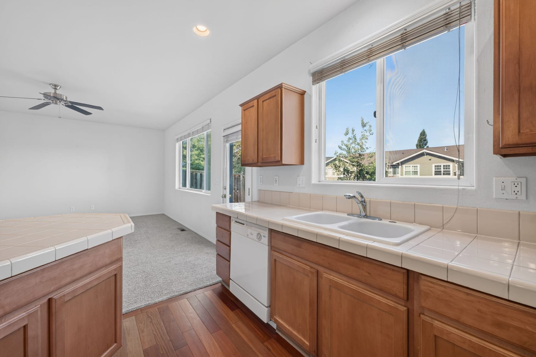  2836 NE Sedalia Loop Bend, OR 97701 - 物件實景