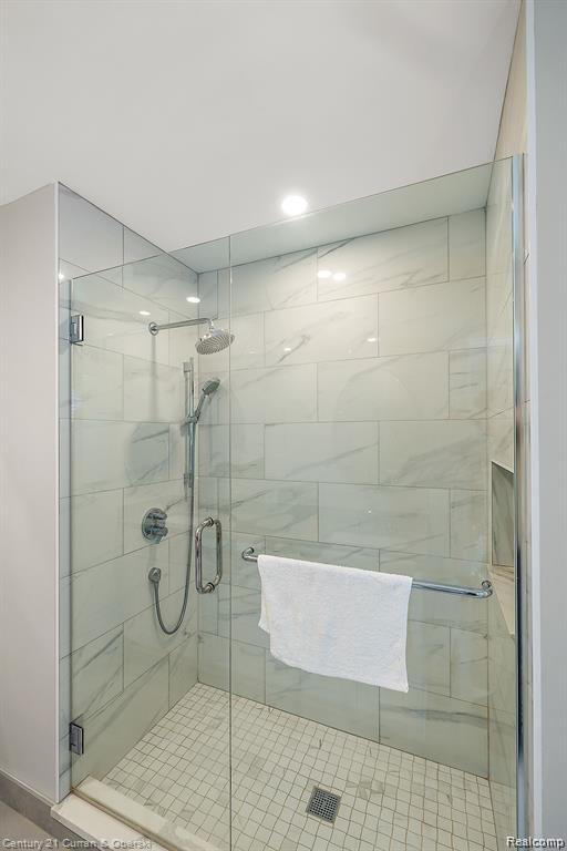 Livonia, Michigan, 48152, United States, 3 Bedrooms Bedrooms, ,3 BathroomsBathrooms,Residential,For Sale,1980110