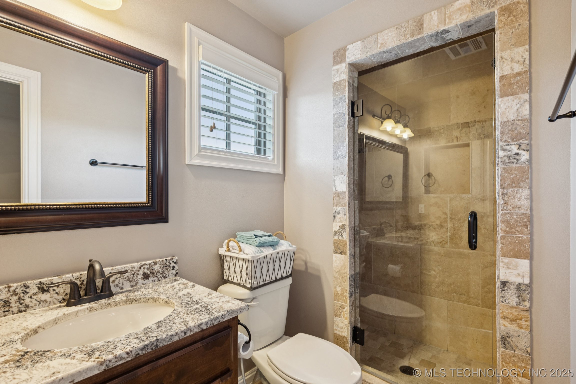 Owasso, Oklahoma, 74055, United States, 4 Bedrooms Bedrooms, ,4 BathroomsBathrooms,Residential,For Sale,1962662