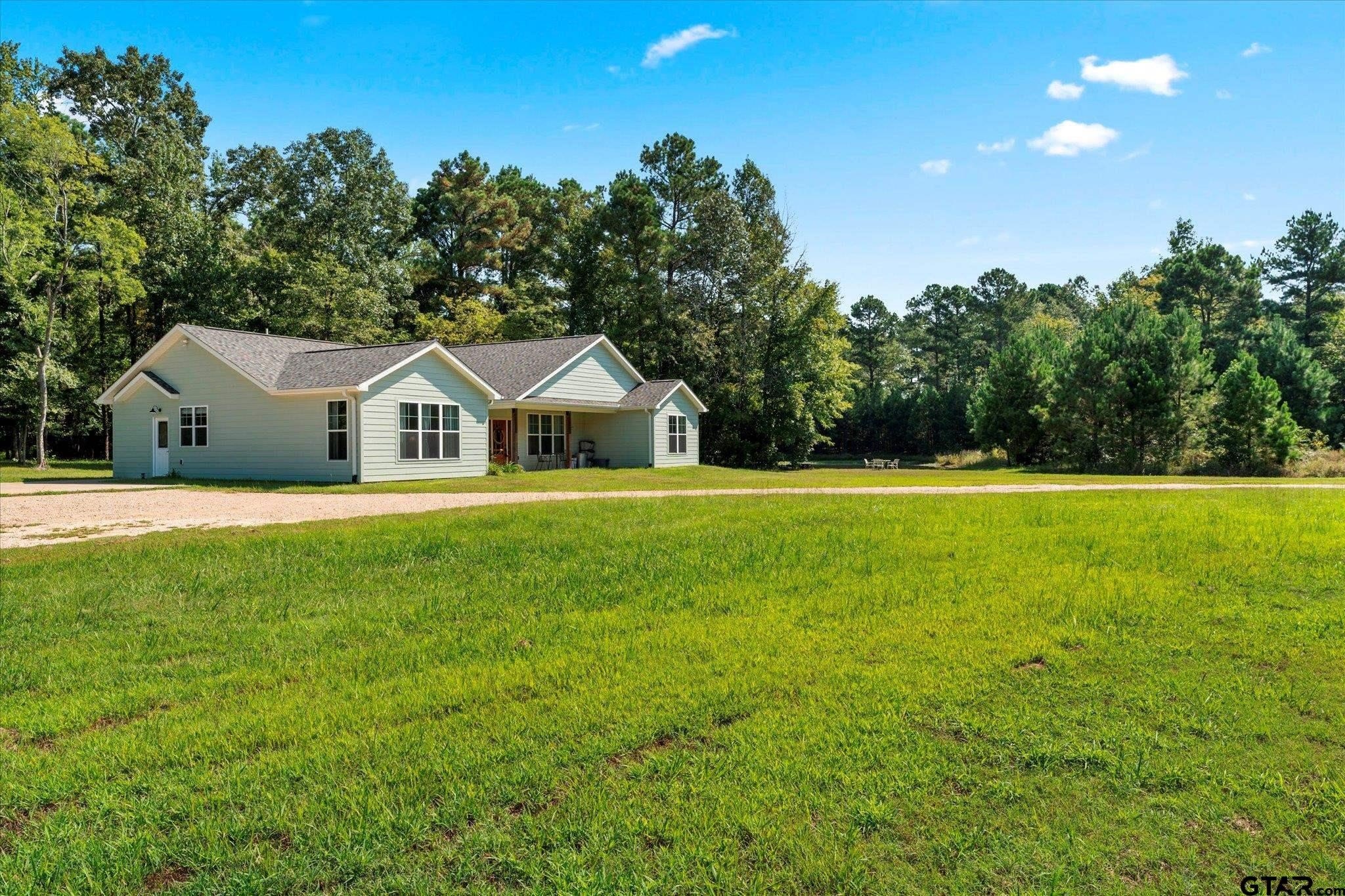 Pittsburg, Texas, 75686, United States, 3 Bedrooms Bedrooms, ,3 BathroomsBathrooms,Residential,For Sale,1930744