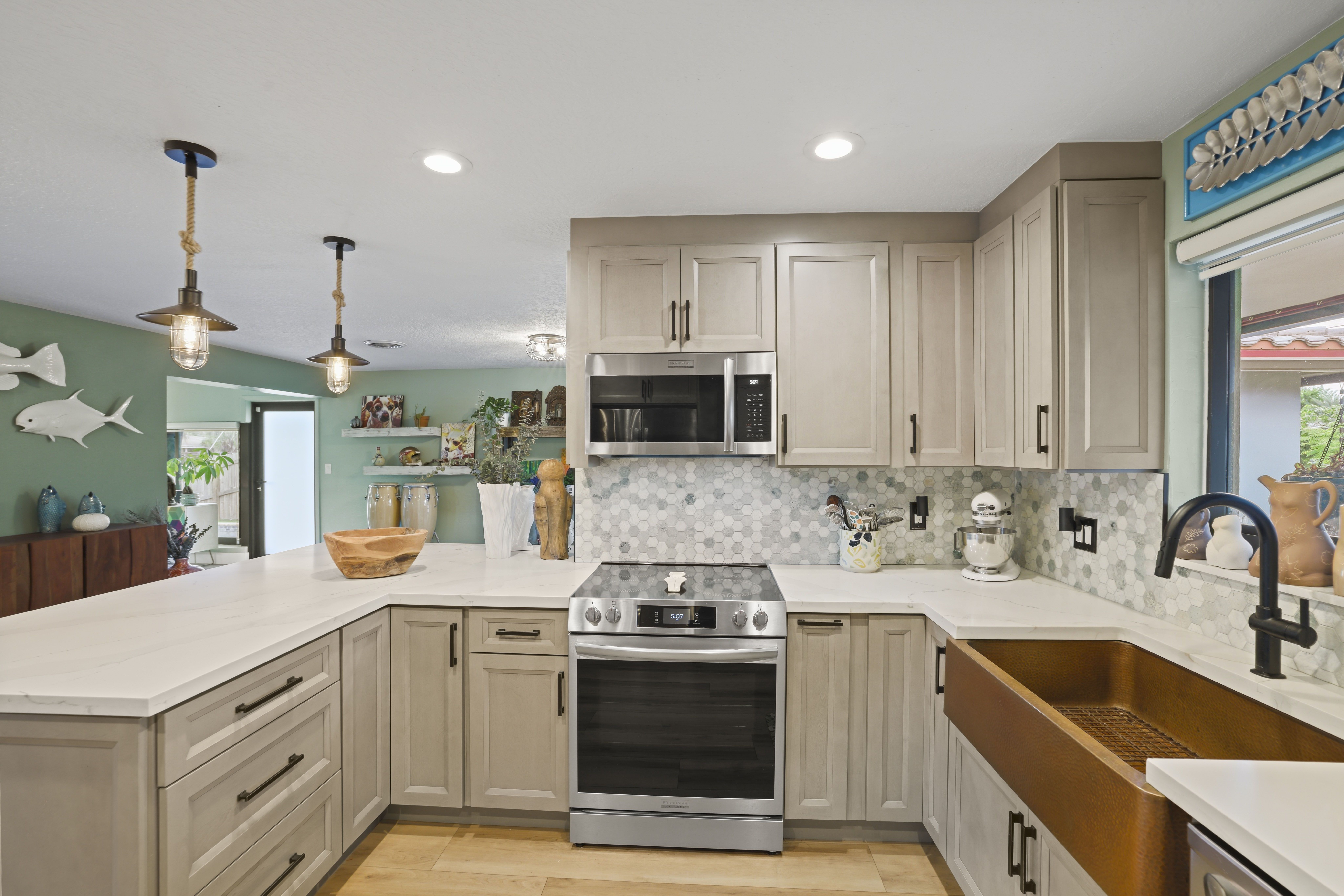  2332 NE 17th Terrace, Wilton Manors, FL, 33305 - 物件實景