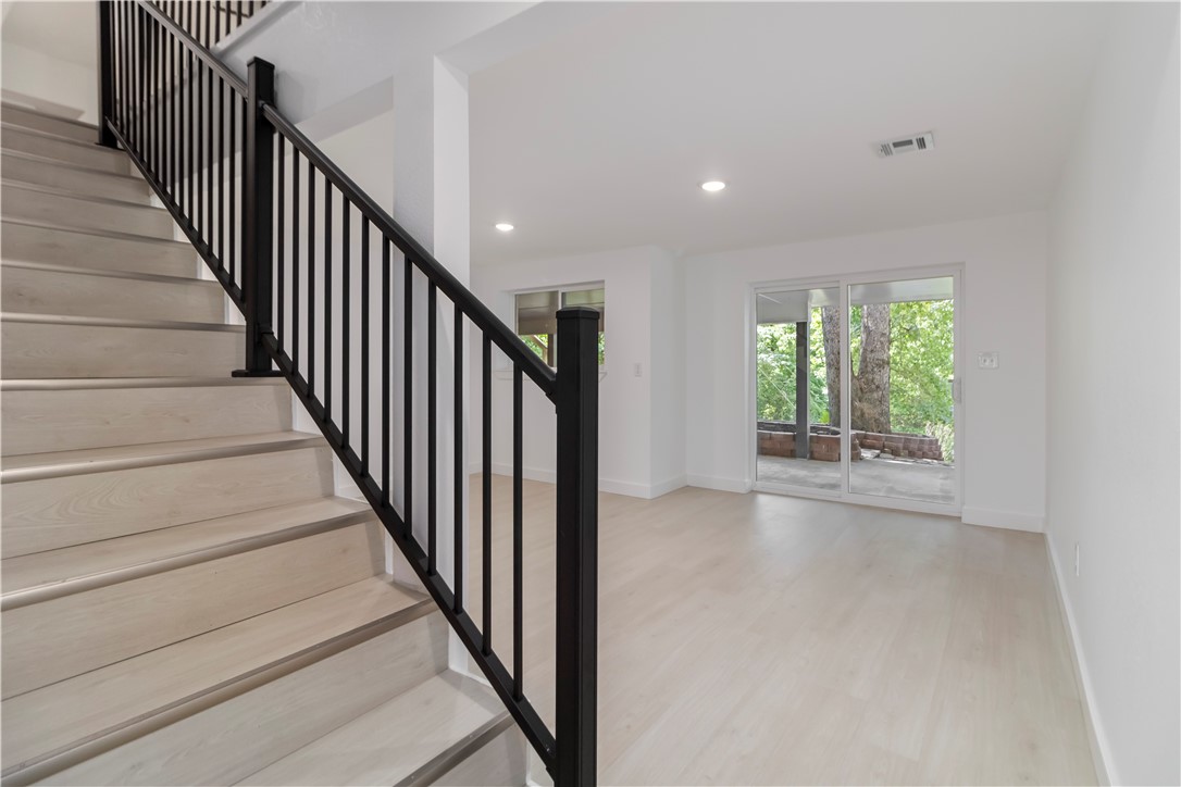 Springdale, Arkansas, 72764, United States, 3 Bedrooms Bedrooms, ,3 BathroomsBathrooms,Residential,For Sale,1877272