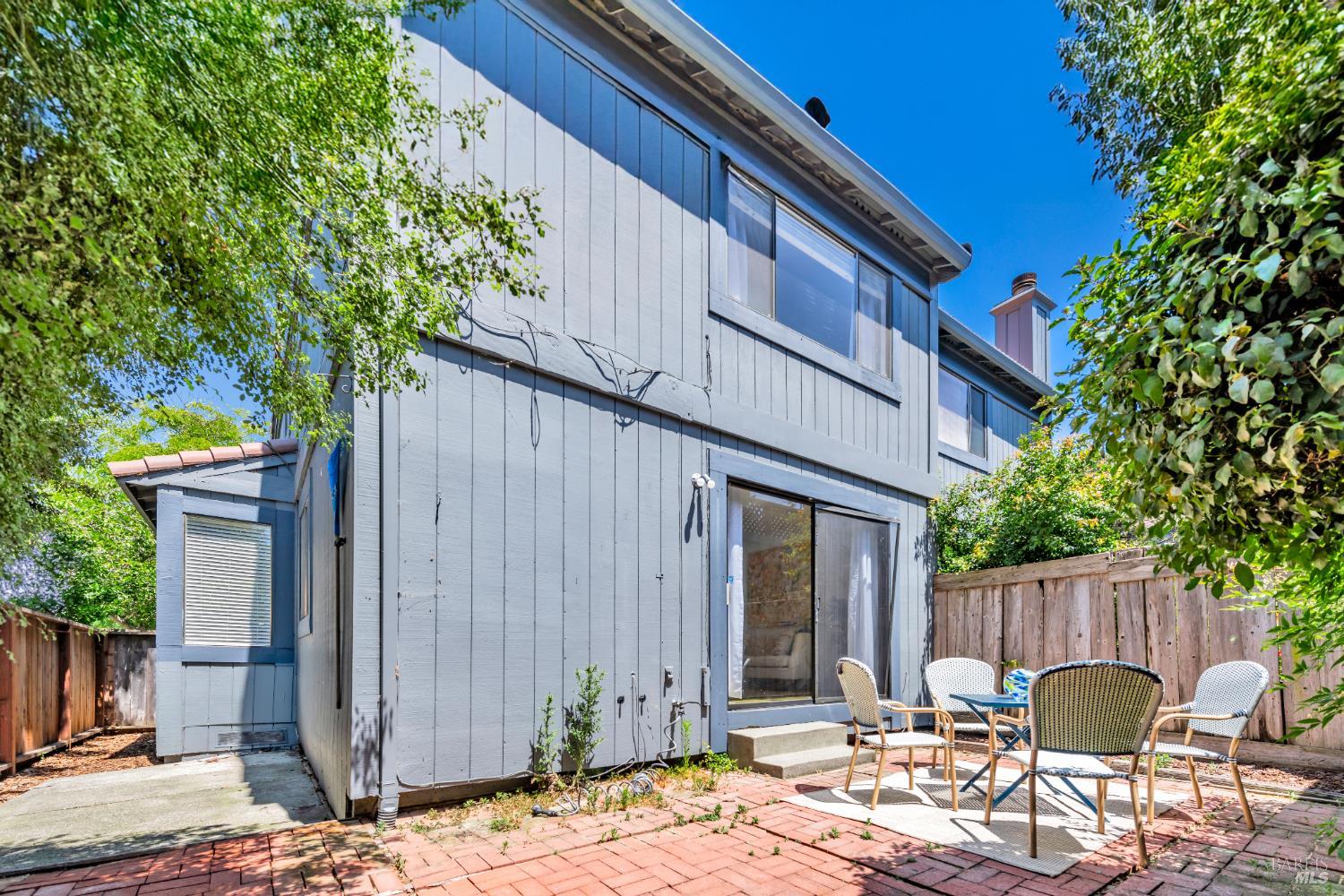 Novato, California, 94945, United States, 3 Bedrooms Bedrooms, ,3 BathroomsBathrooms,Residential,For Sale,1867220
