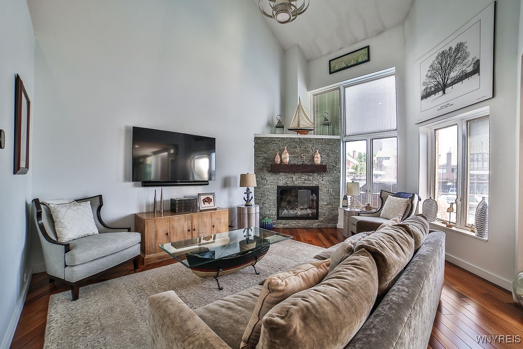 Buffalo, New York, 14202, United States, 3 Bedrooms Bedrooms, ,3 BathroomsBathrooms,Residential,For Sale,1976135