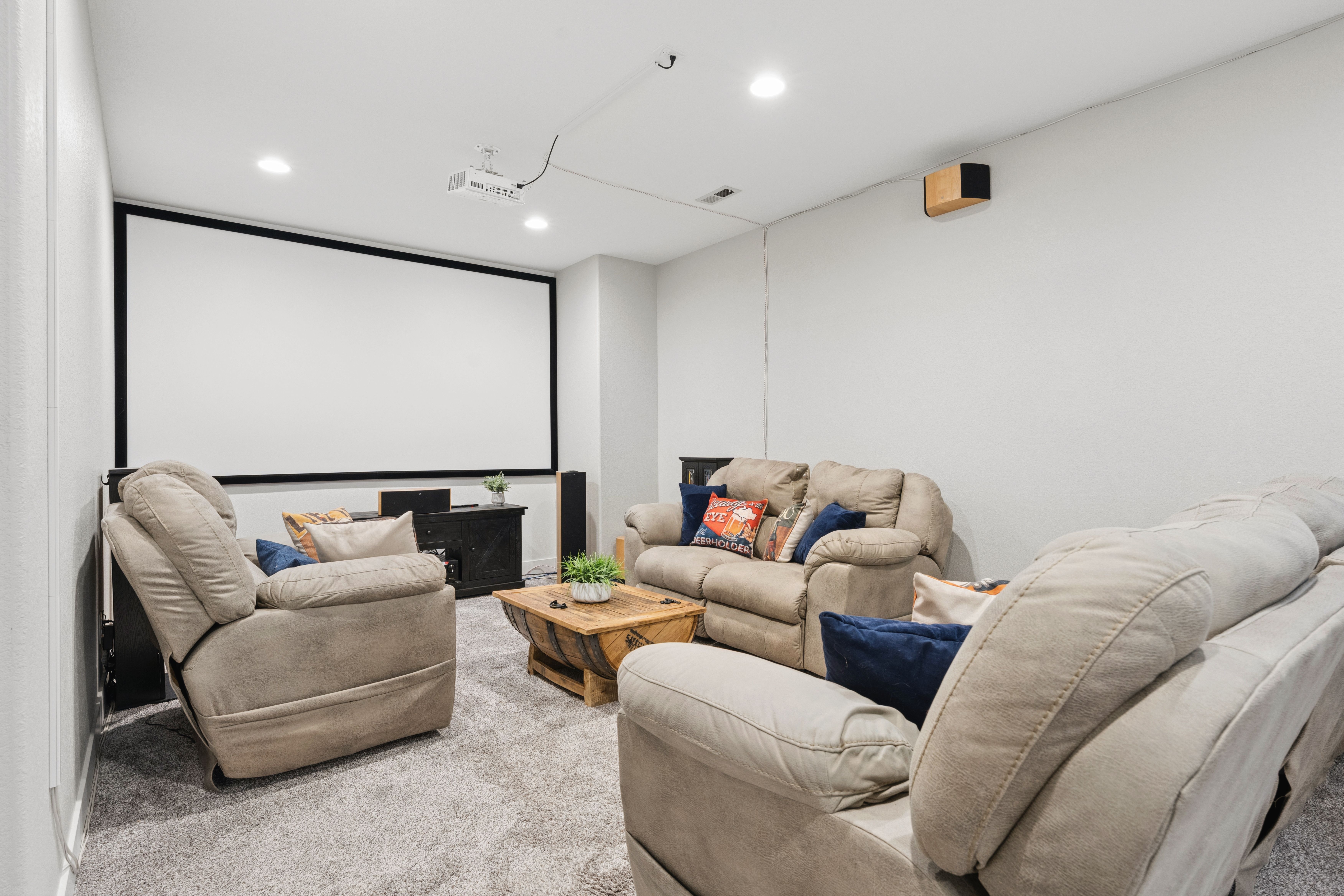  Beautiful Home Located in the Highly Desirable Haven at York Street Community - 物件實景
