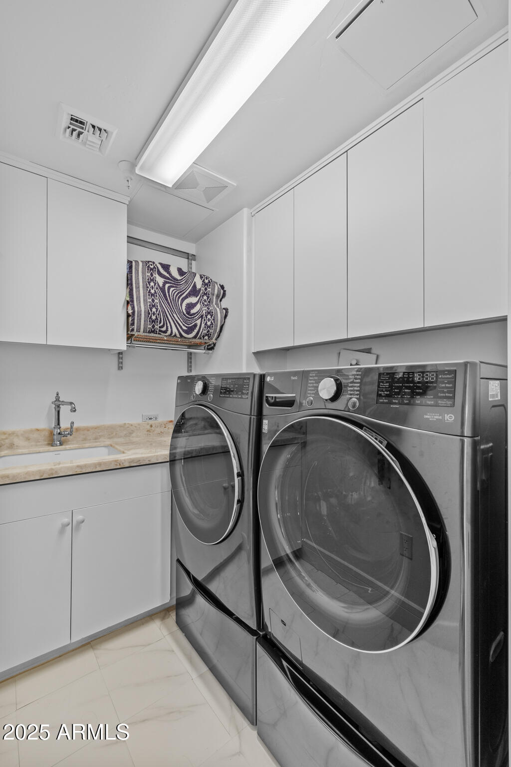 Phoenix, Arizona, 85016, United States, 2 Bedrooms Bedrooms, ,Residential,For Sale,1792869