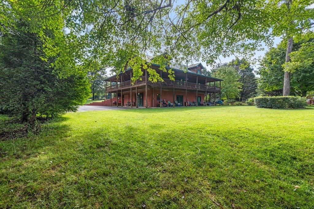 Hayesville, North Carolina, 28904, United States, 3 Bedrooms Bedrooms, ,4 BathroomsBathrooms,Residential,For Sale,1909515