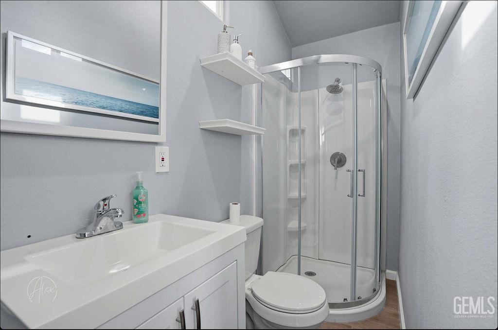 Bakersfield, California, 93306, United States, 3 Bedrooms Bedrooms, ,2 BathroomsBathrooms,Residential,For Sale,2005993