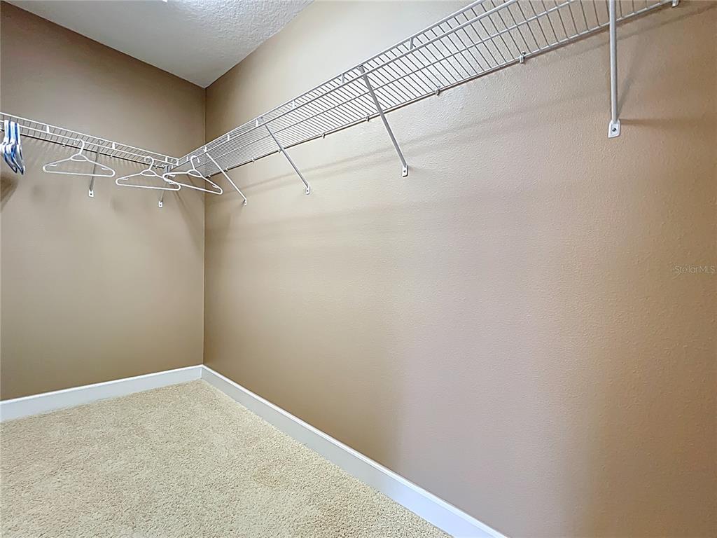 Orlando, Florida, 32829, United States, 4 Bedrooms Bedrooms, ,4 BathroomsBathrooms,Residential,For Sale,1913798