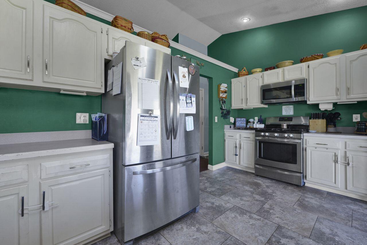 Granville, Ohio, 43023, United States, 5 Bedrooms Bedrooms, ,3 BathroomsBathrooms,Residential,For Sale,1970810