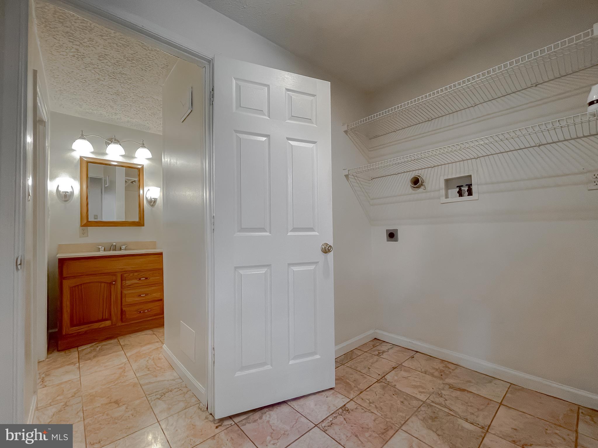 Waldorf, Maryland, 20603, United States, 5 Bedrooms Bedrooms, ,3 BathroomsBathrooms,Residential,For Sale,1928976