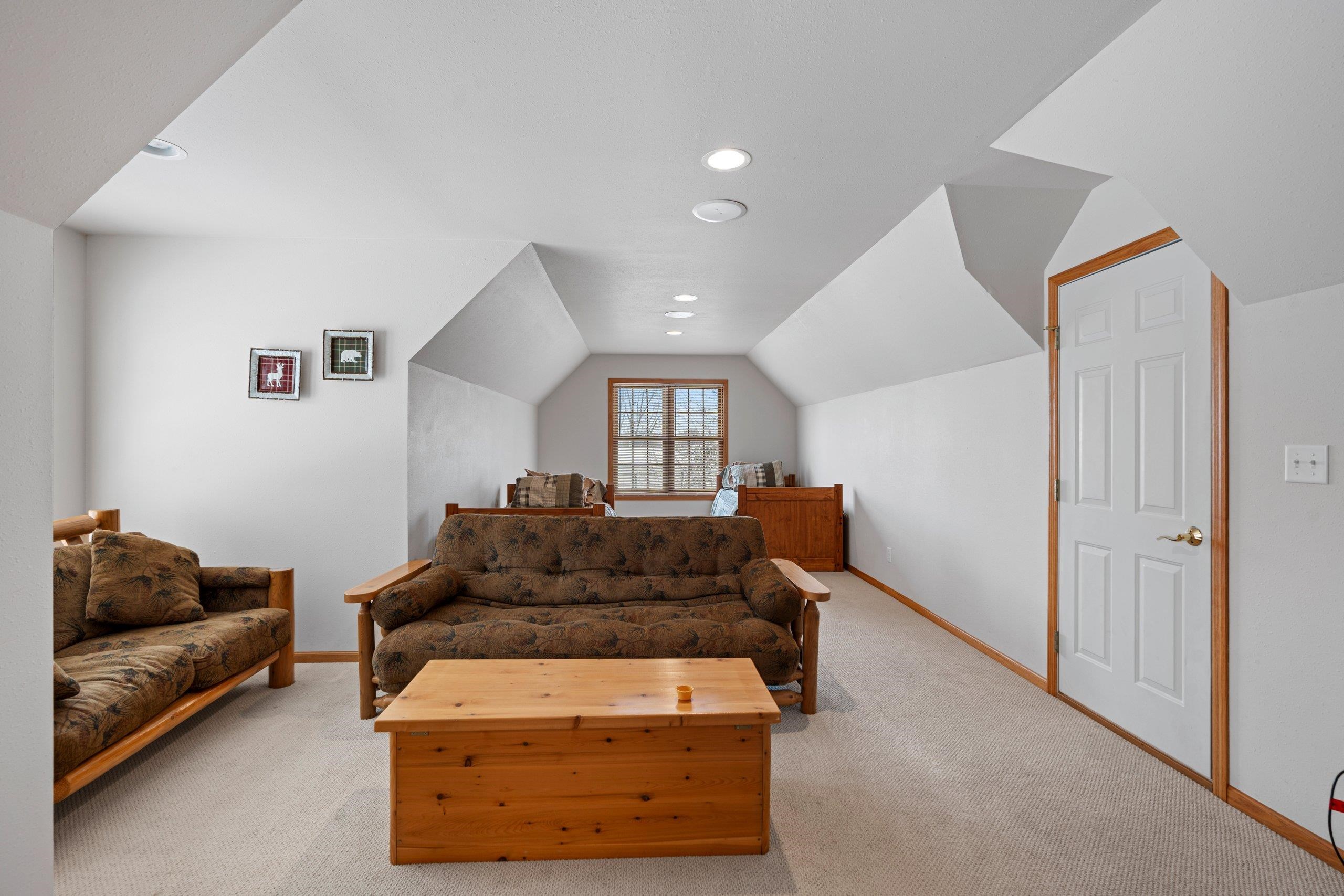 CHILTON, Wisconsin, 53014, United States, 5 Bedrooms Bedrooms, ,6 BathroomsBathrooms,Residential,For Sale,1927210