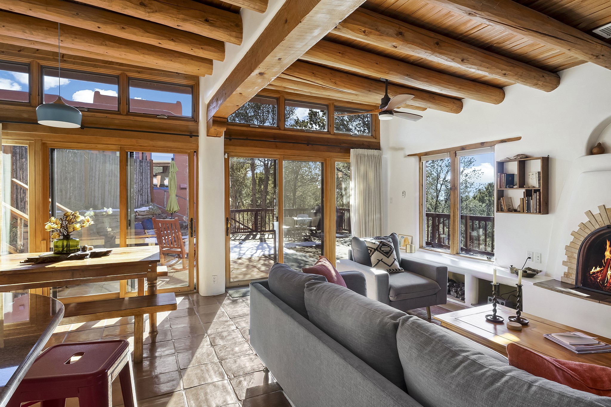  996 Paseo Del Sur - 物件實景