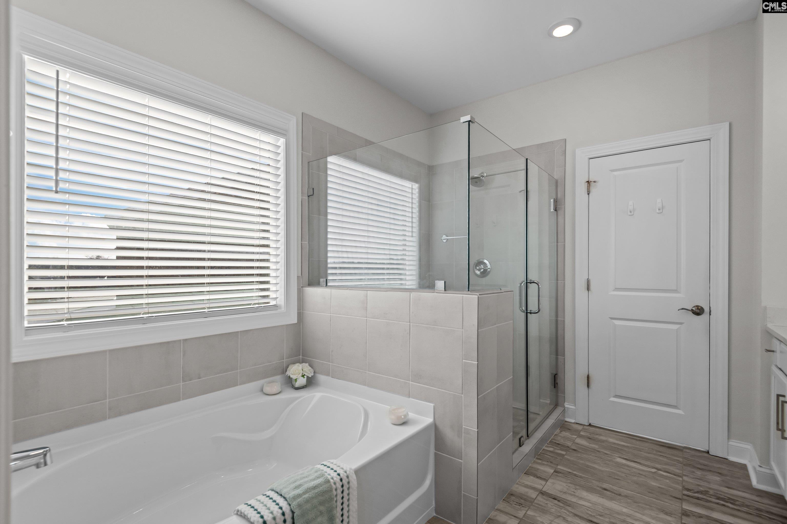 Lexington, South Carolina, 29072, United States, 4 Bedrooms Bedrooms, ,3 BathroomsBathrooms,Residential,For Sale,2009987