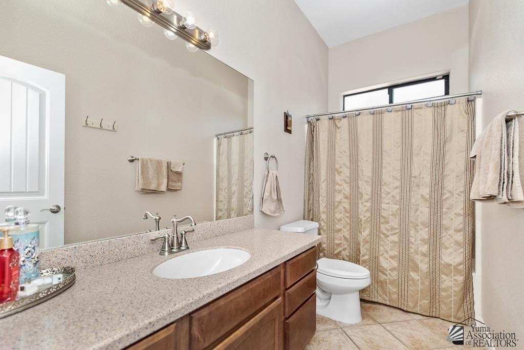 Yuma, Arizona, 85367-4912, United States, 4 Bedrooms Bedrooms, ,2 BathroomsBathrooms,Residential,For Sale,1923195