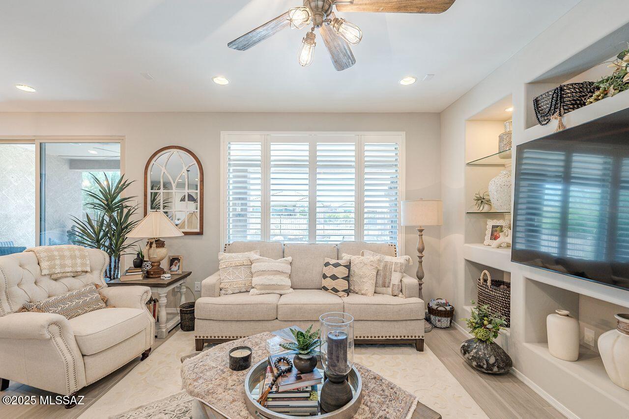 Marana, Arizona, 85658, United States, 2 Bedrooms Bedrooms, ,2 BathroomsBathrooms,Residential,For Sale,1902069