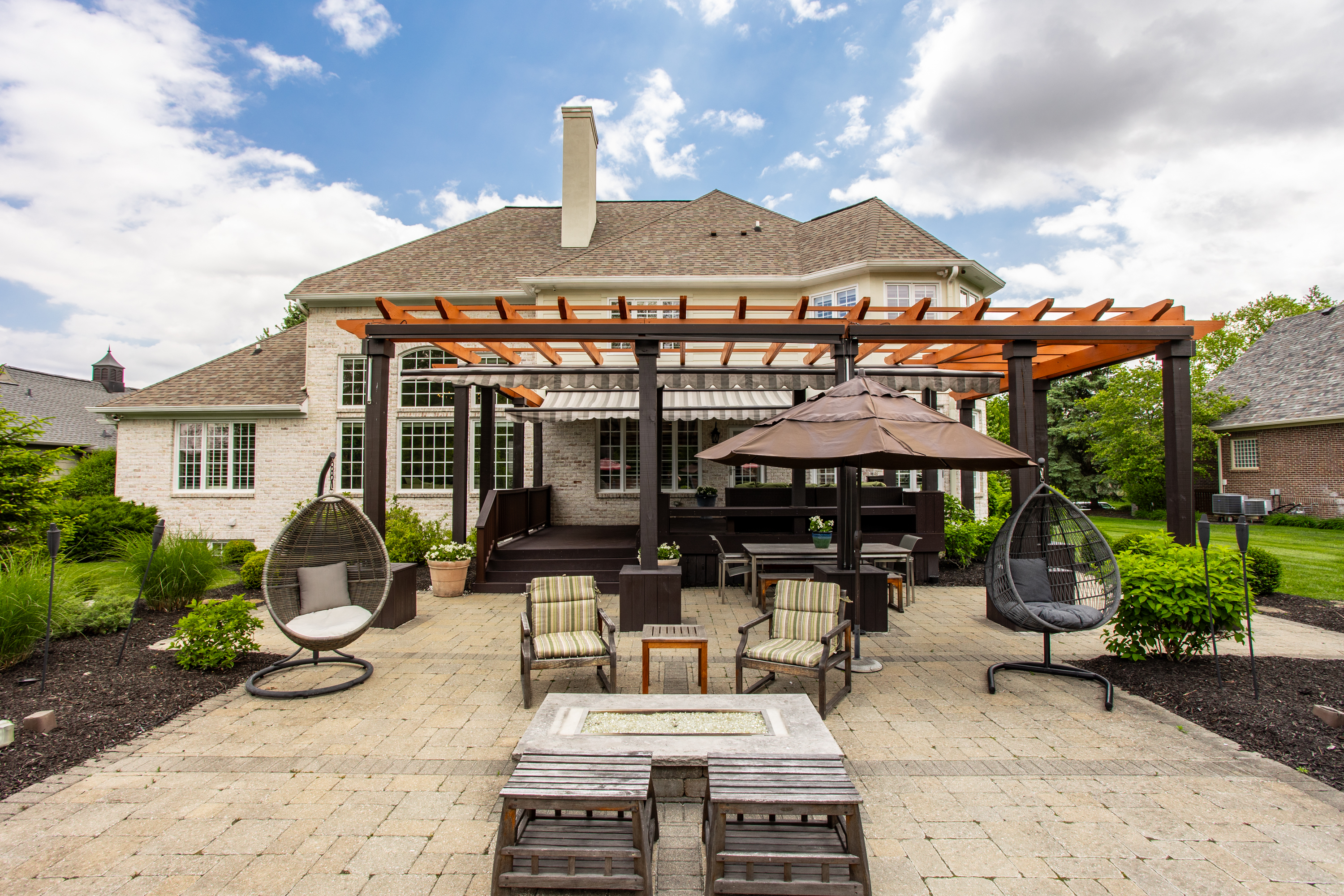  Exceptional West Carmel Home with Resort-Caliber Backyard - 物件實景