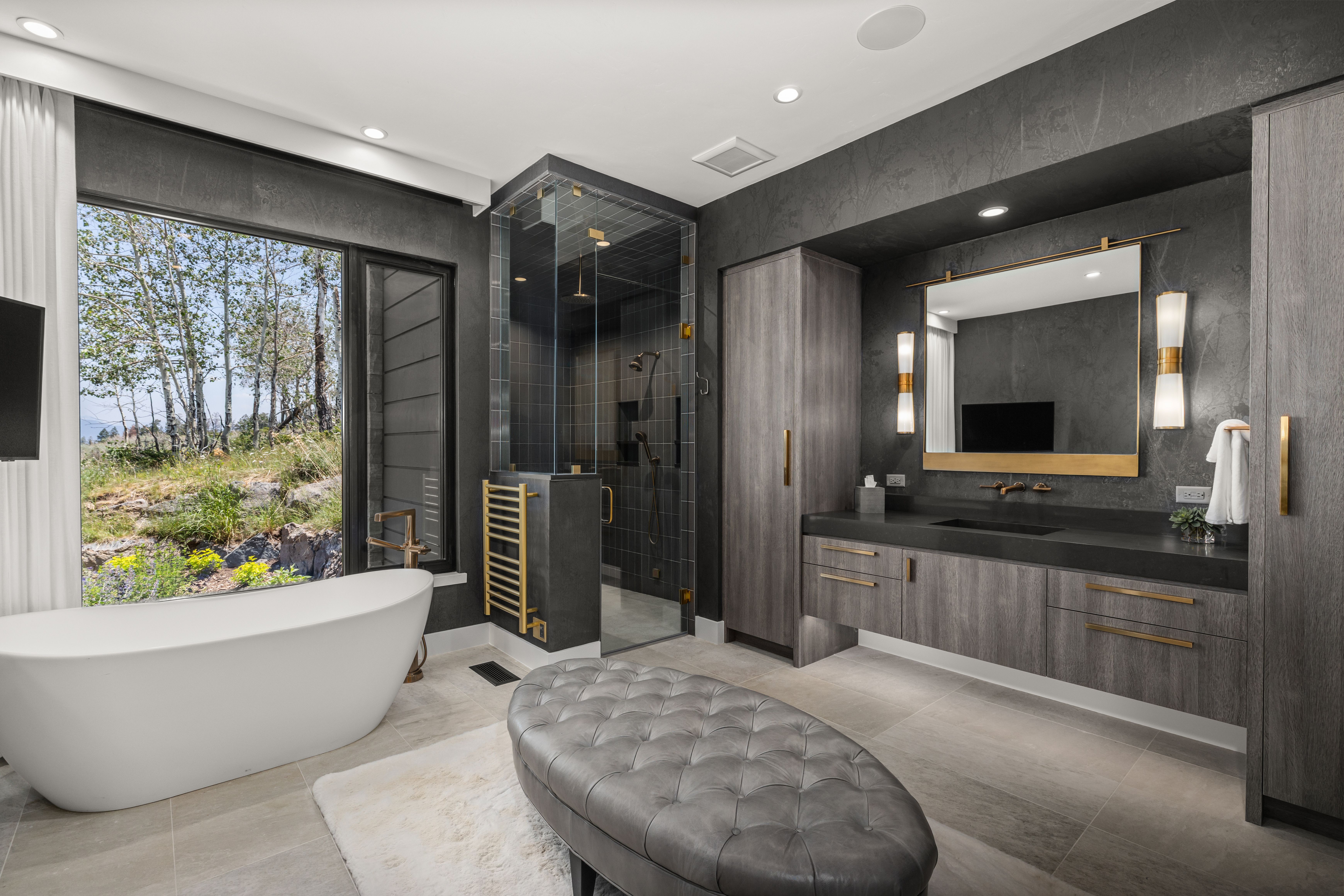  Designed to Embrace Both Grand Entertaining and Everyday Mountain Living - 物件實景