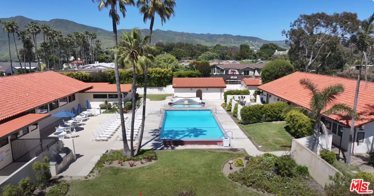 Malibu, California, 90265, United States, 3 Bedrooms Bedrooms, ,2 BathroomsBathrooms,Residential,For Sale,1874466