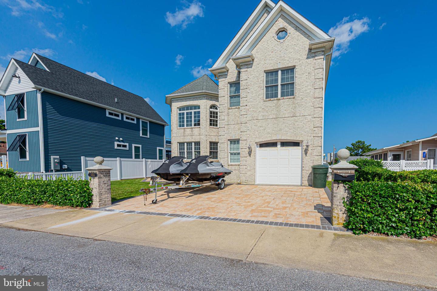Ocean City, Maryland, 21842, United States, 4 Bedrooms Bedrooms, ,5 BathroomsBathrooms,Residential,For Sale,1901864