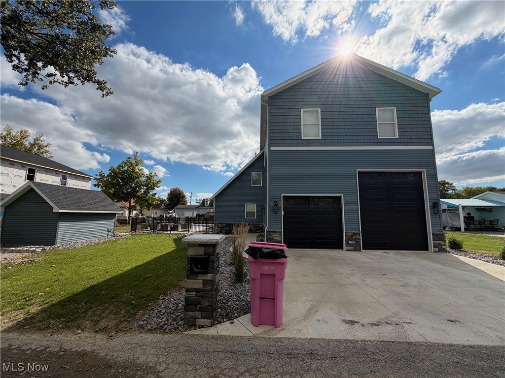 Port Clinton, Ohio, 43452, United States, 4 Bedrooms Bedrooms, ,3 BathroomsBathrooms,Residential,For Sale,1977283